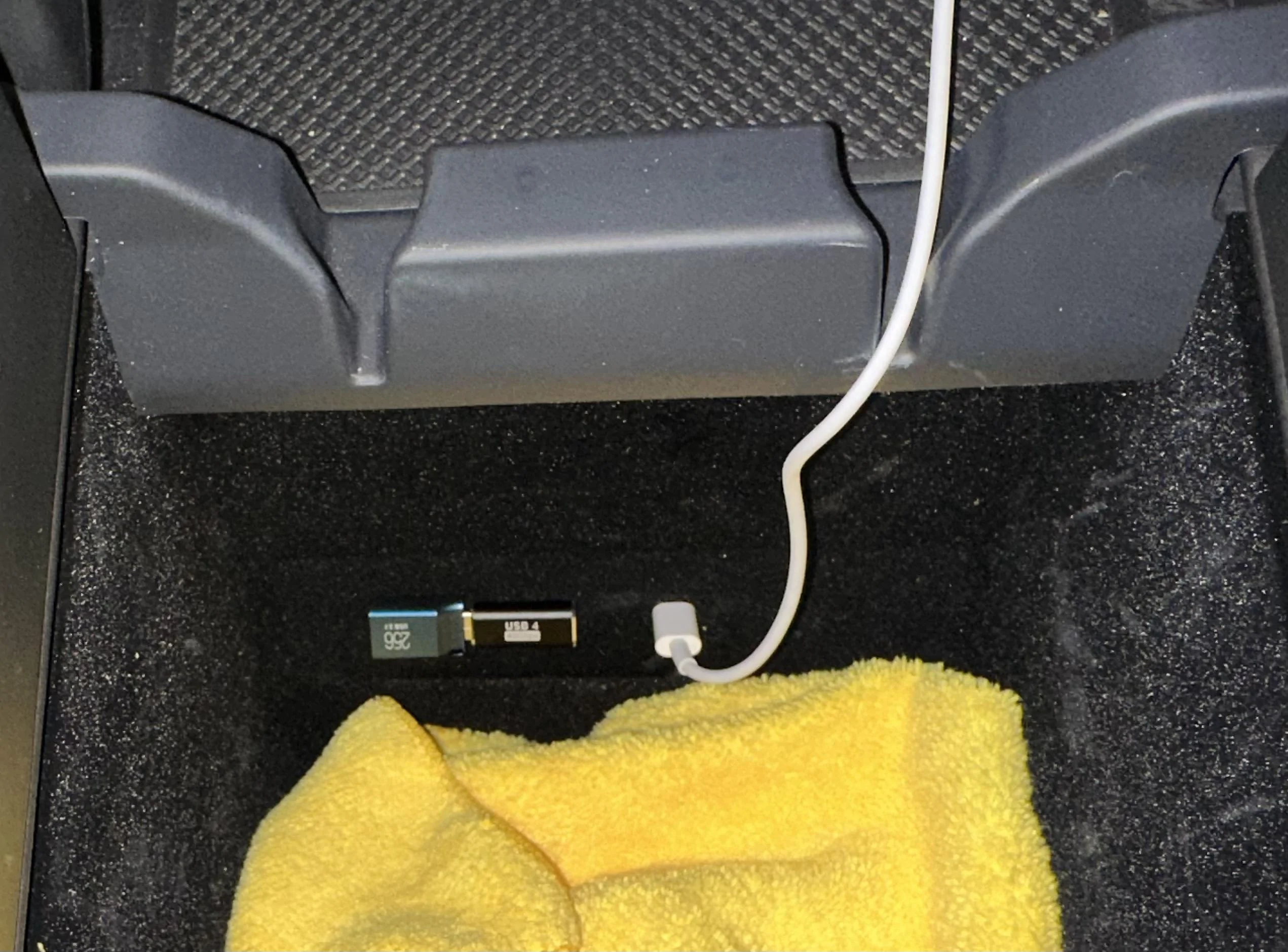 Rivian R1T R1S 2023.14.0 Software update released B345E046-E3AF-4C40-9B6B-00959FC81D32