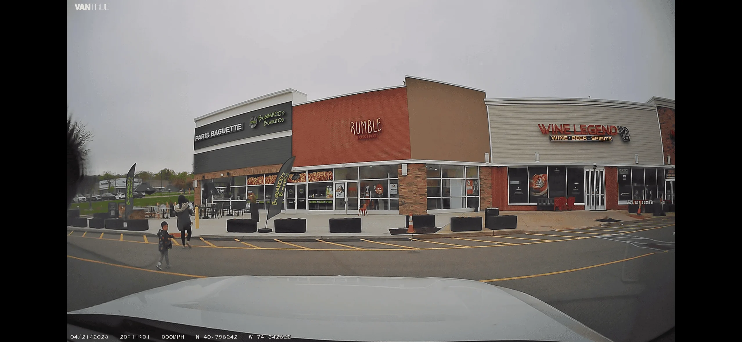 Rivian R1T R1S How To: Watch Drive Cam, Gear Guard and Dash Cam videos on iPhone 20230503_124924000_iOS