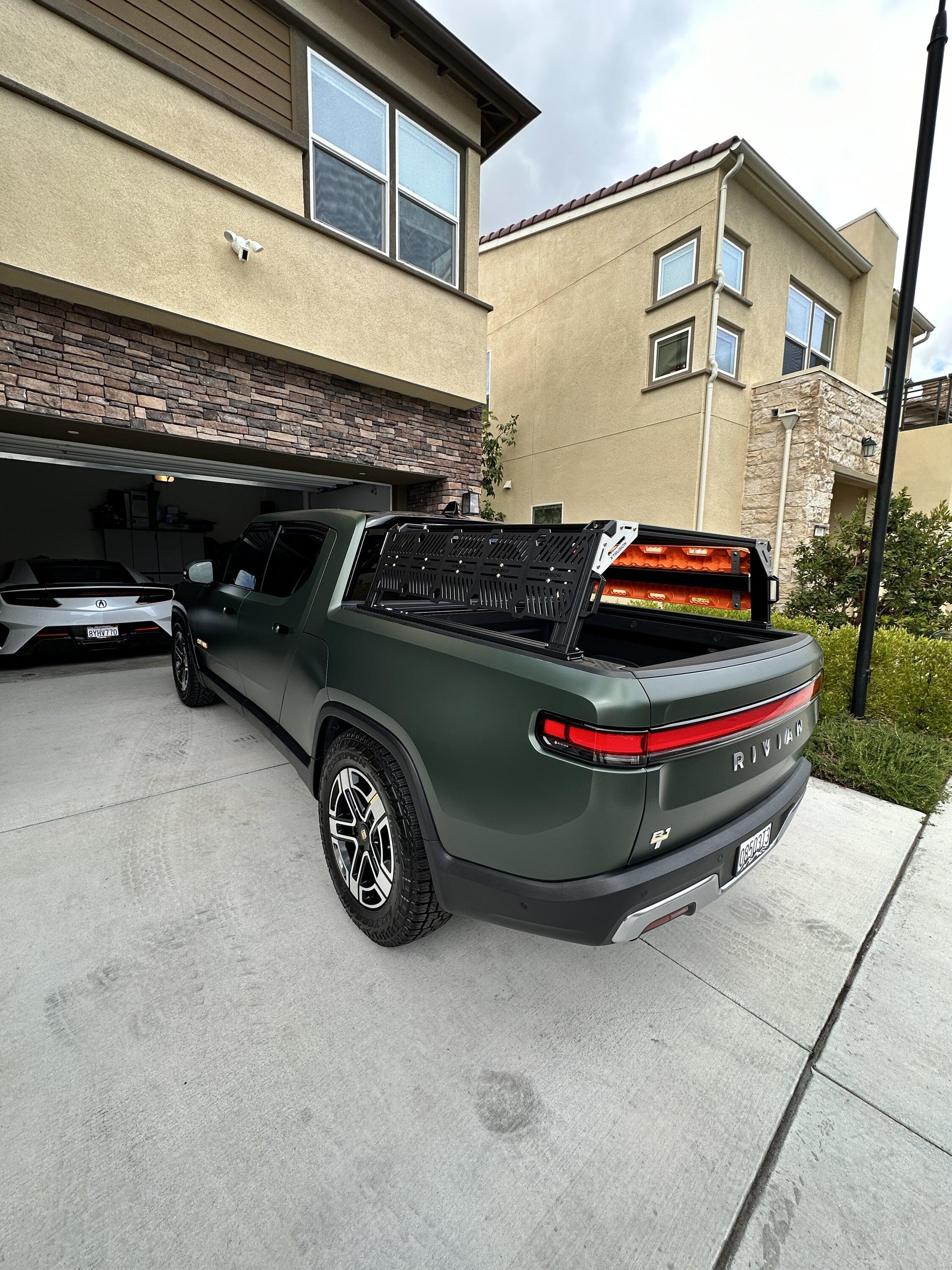 Rivian R1T R1S Bed Rack options from Xtrusion Overland IMG_1546