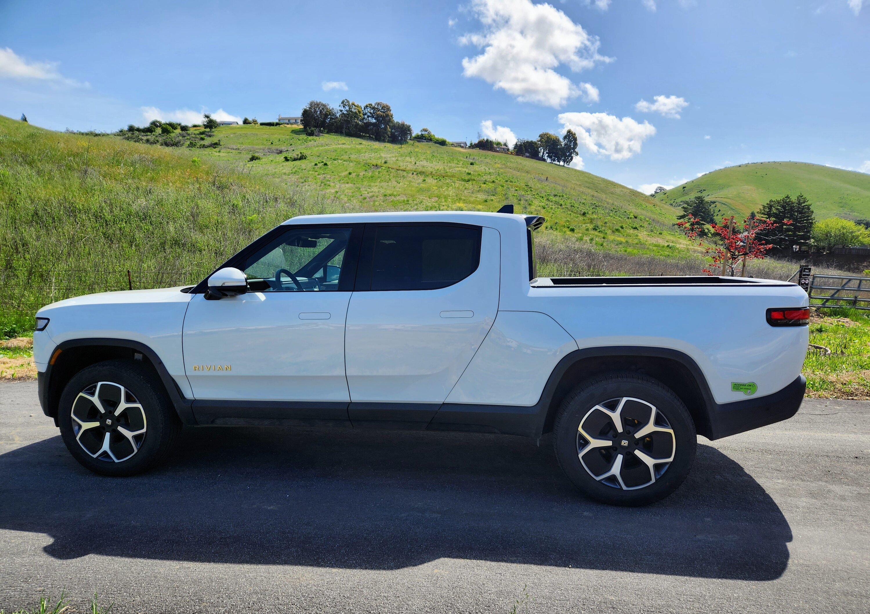Rivian R1T R1S 2022 R1t 20230507_104334