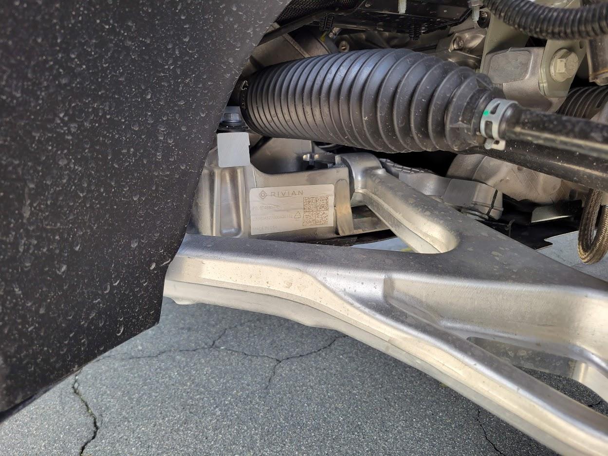 Rivian R1T R1S Anyone know when Rivian switched to the new "front" subframe?*edit* 20230507_132947