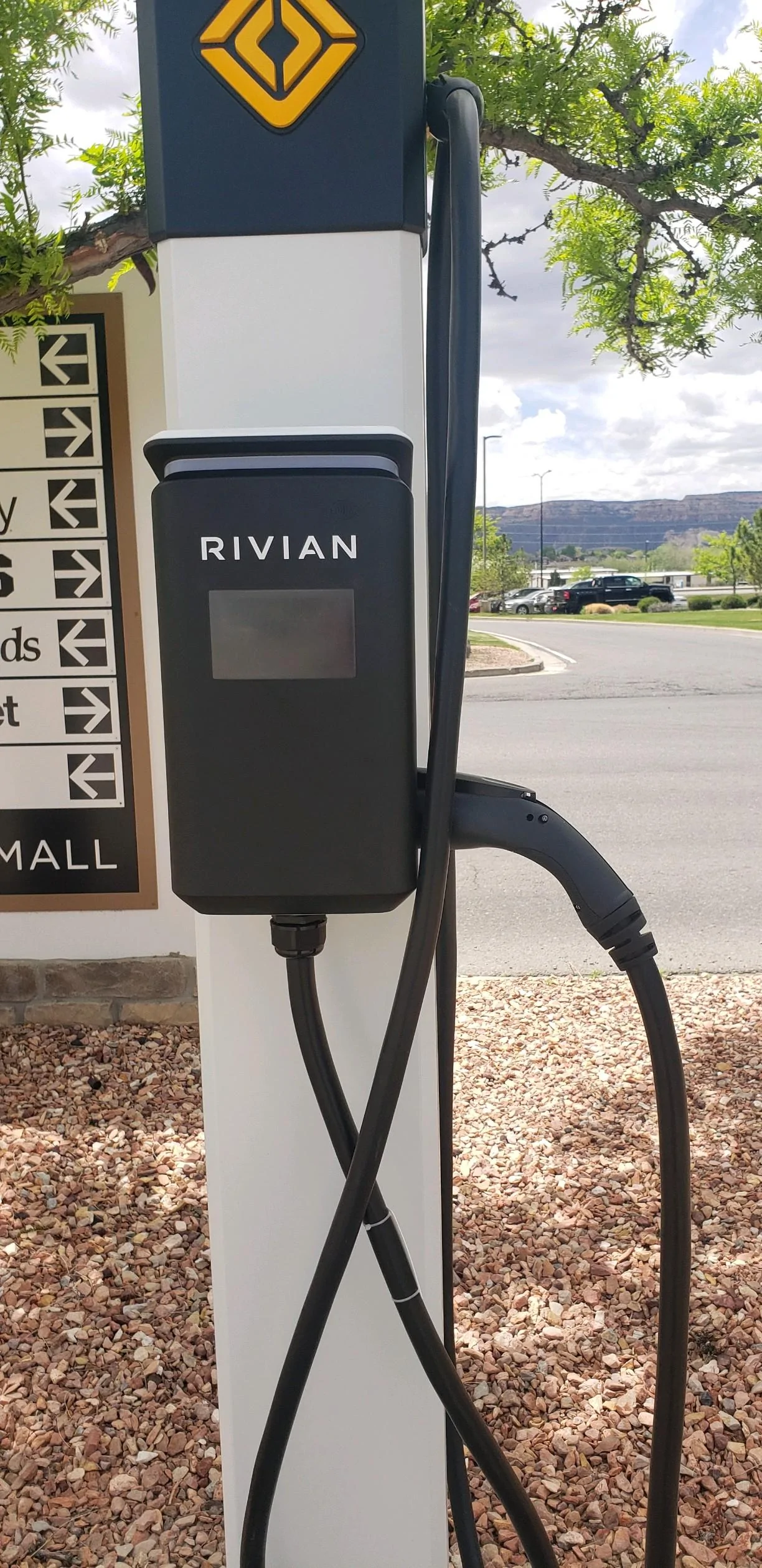Rivian R1T R1S RAN Rivian Charging Stations Locations Map via Google Maps 1683559507703