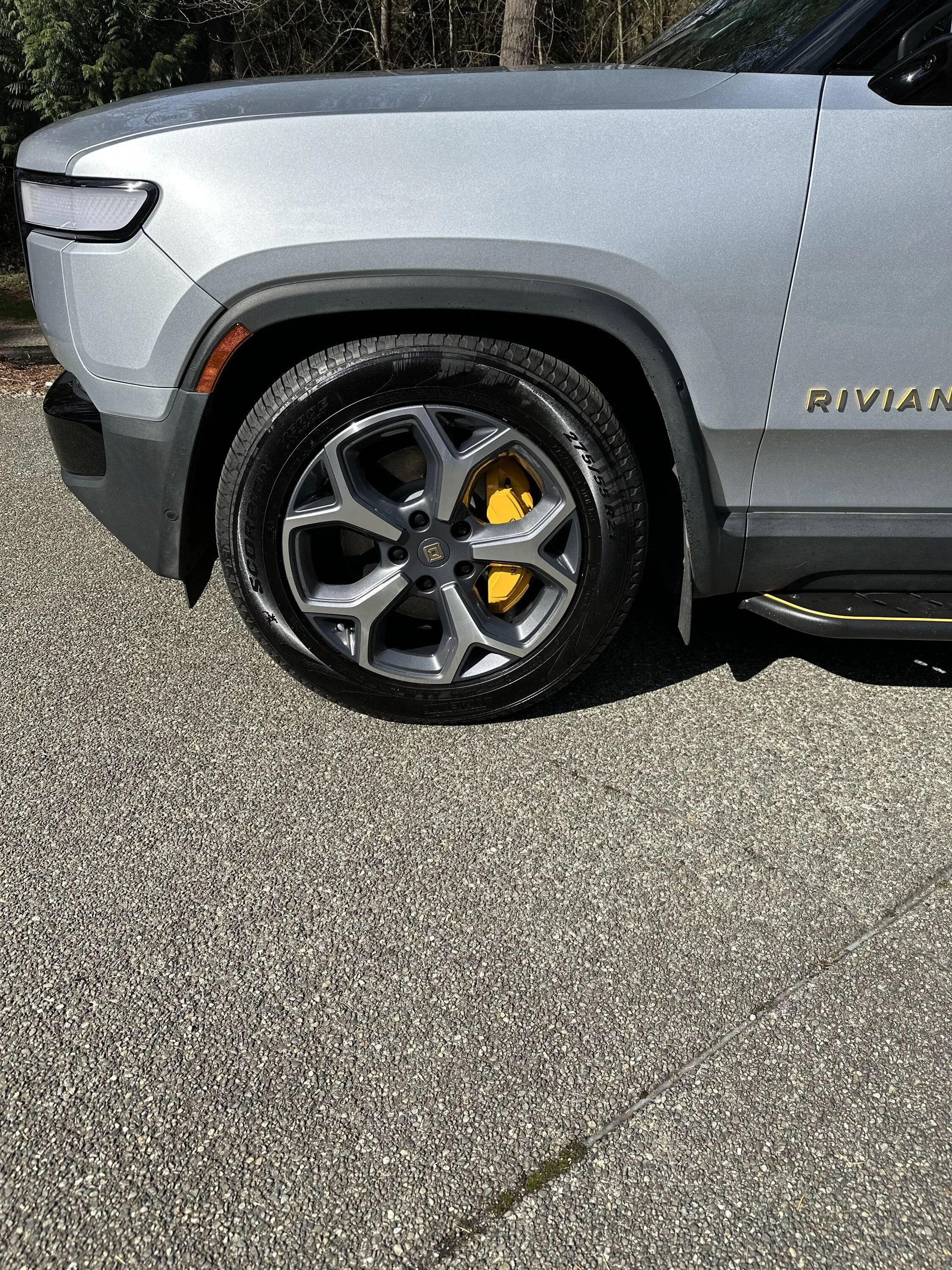 Rivian R1T R1S R1S running boards news ? 70240979602__50702F79-DD96-48E6-A720-A5FEF794A98C