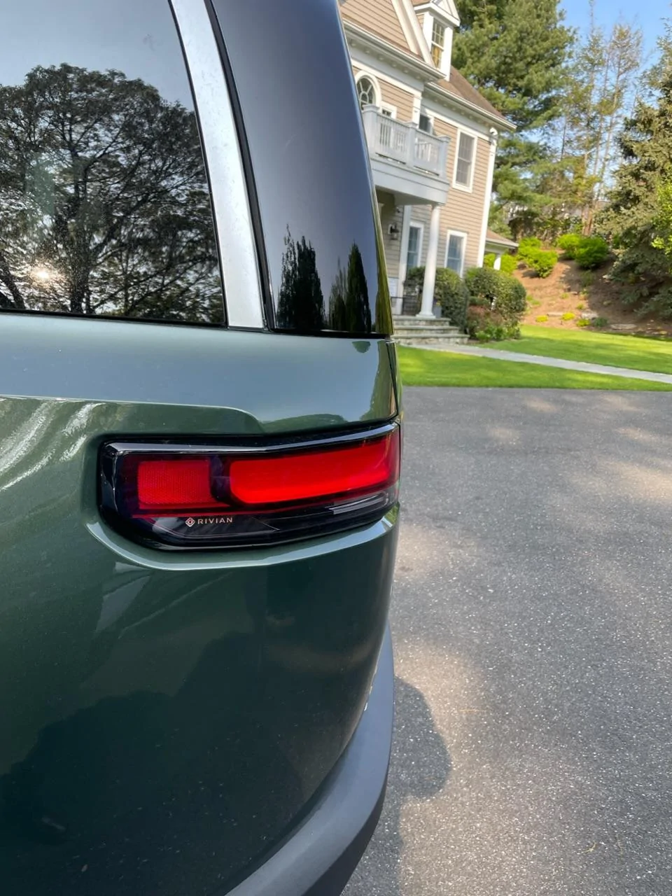 Rivian R1T R1S R1S rear door gap - fixable? ED315263-A079-4869-A514-BFC828F3220A
