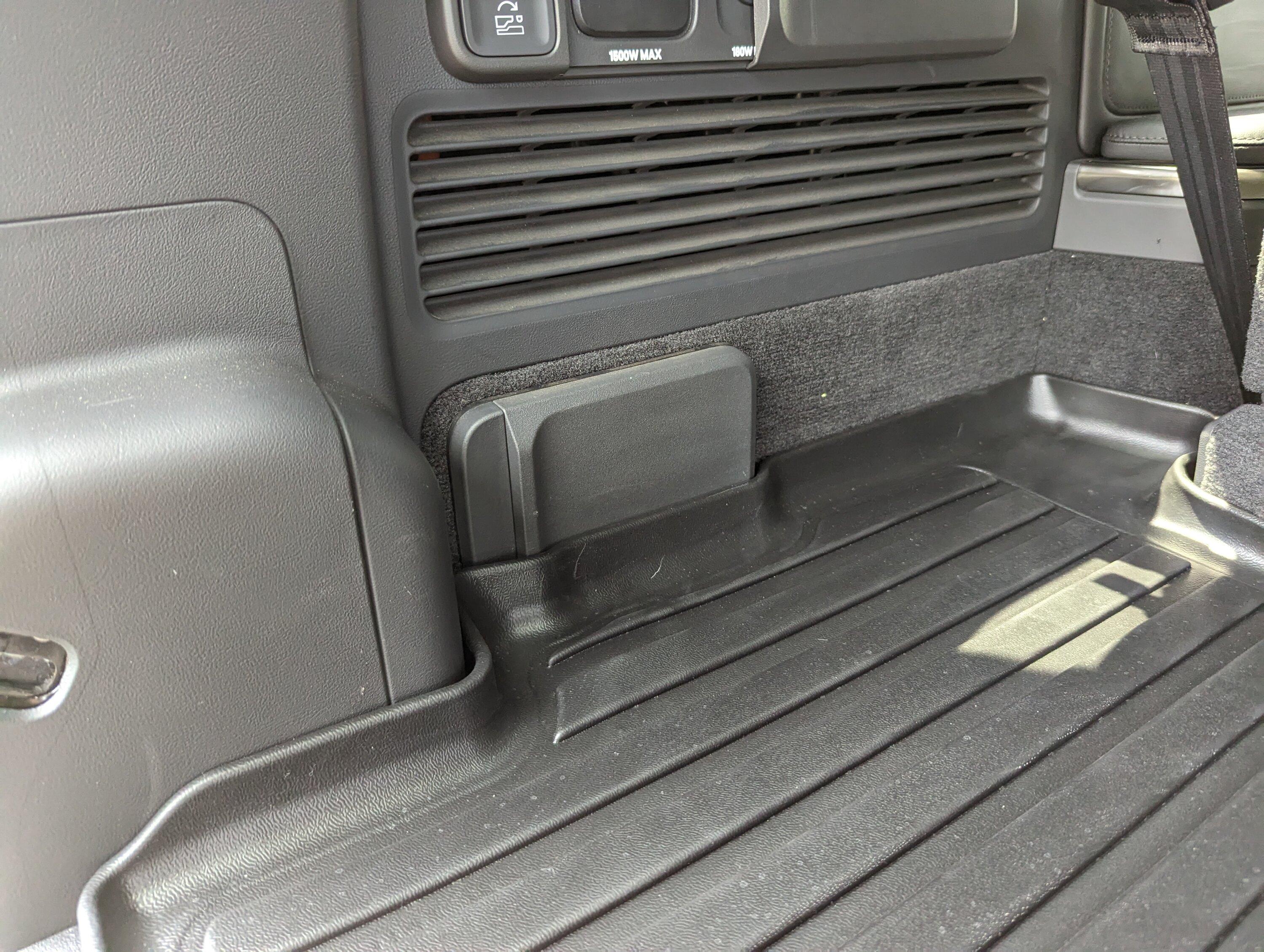 Rivian R1T R1S LinerX Floormats (All Three Rows) & Cargomat Liners (R1S/R1T) PXL_20230511_172932740