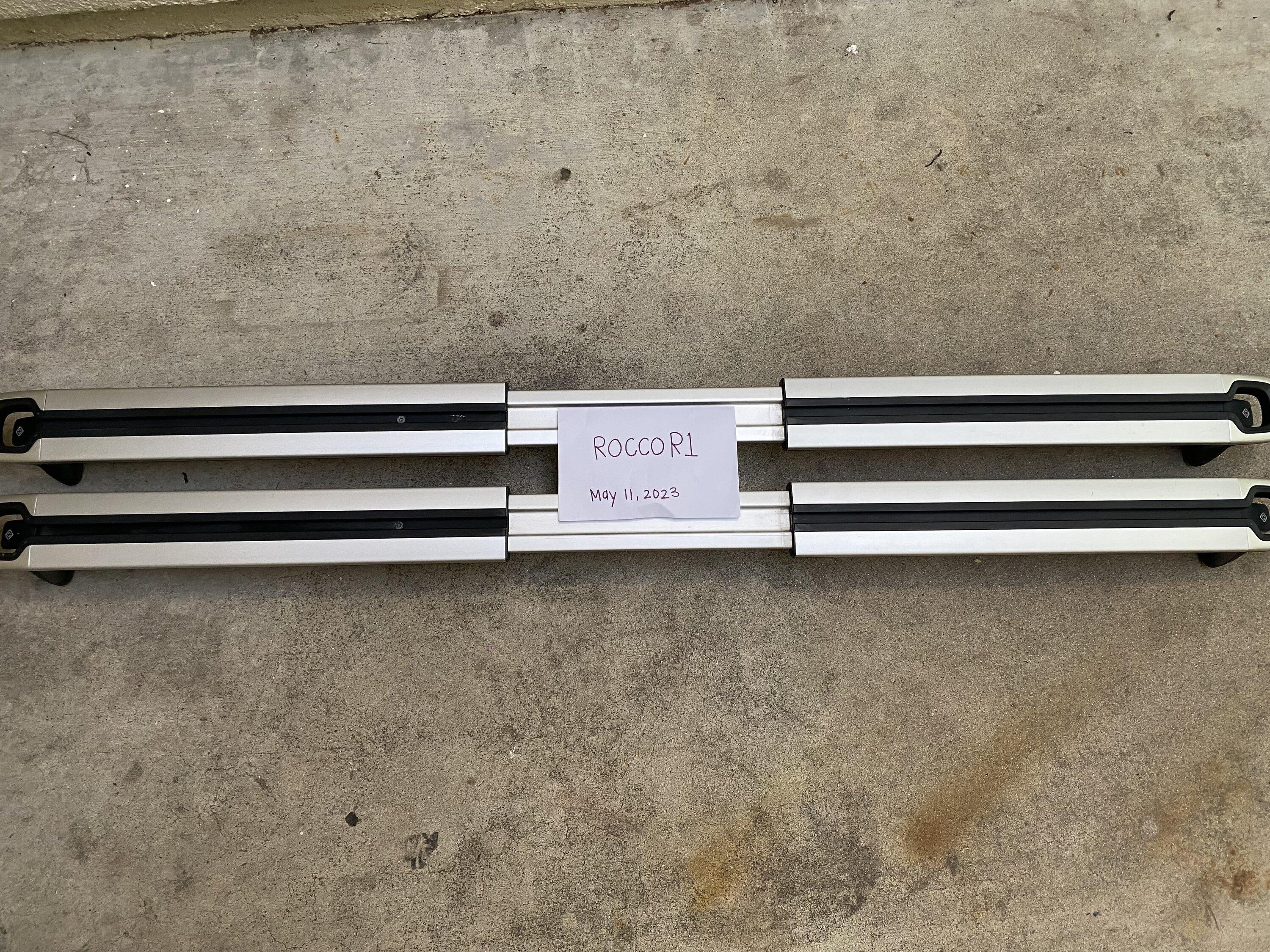 Rivian R1T R1S Used Cargo Crossbars IMG_3247