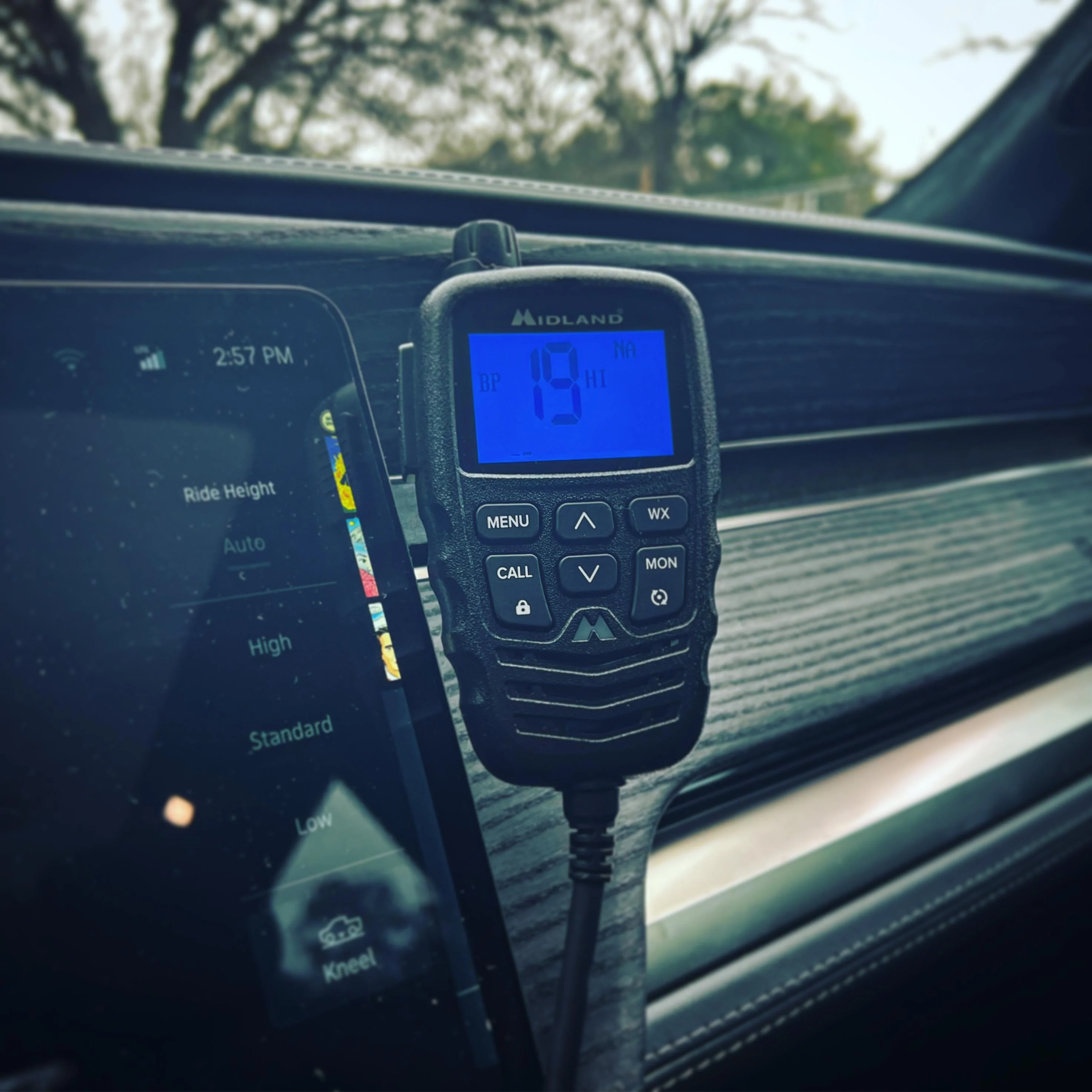 Rivian R1T R1S Overland Radio recommendations 37629962-EA89-44CD-84CE-C5DF15C6408B