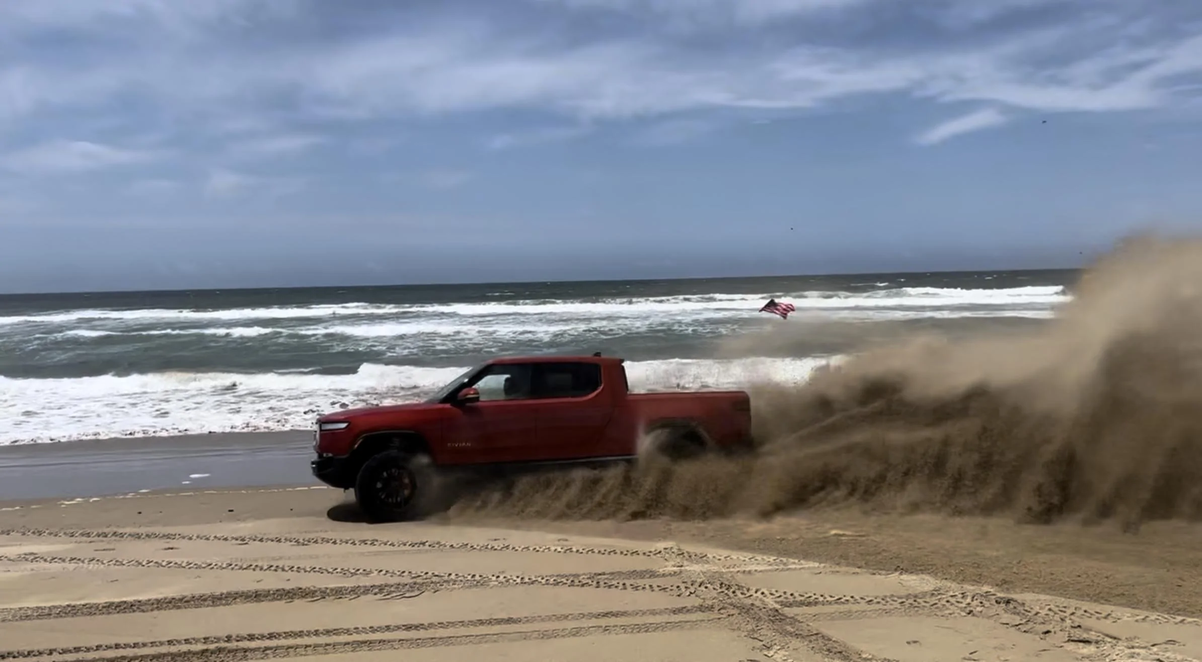 Rivian R1T R1S R1T returns to the sand dunes at Pismo Beach IMG_1291