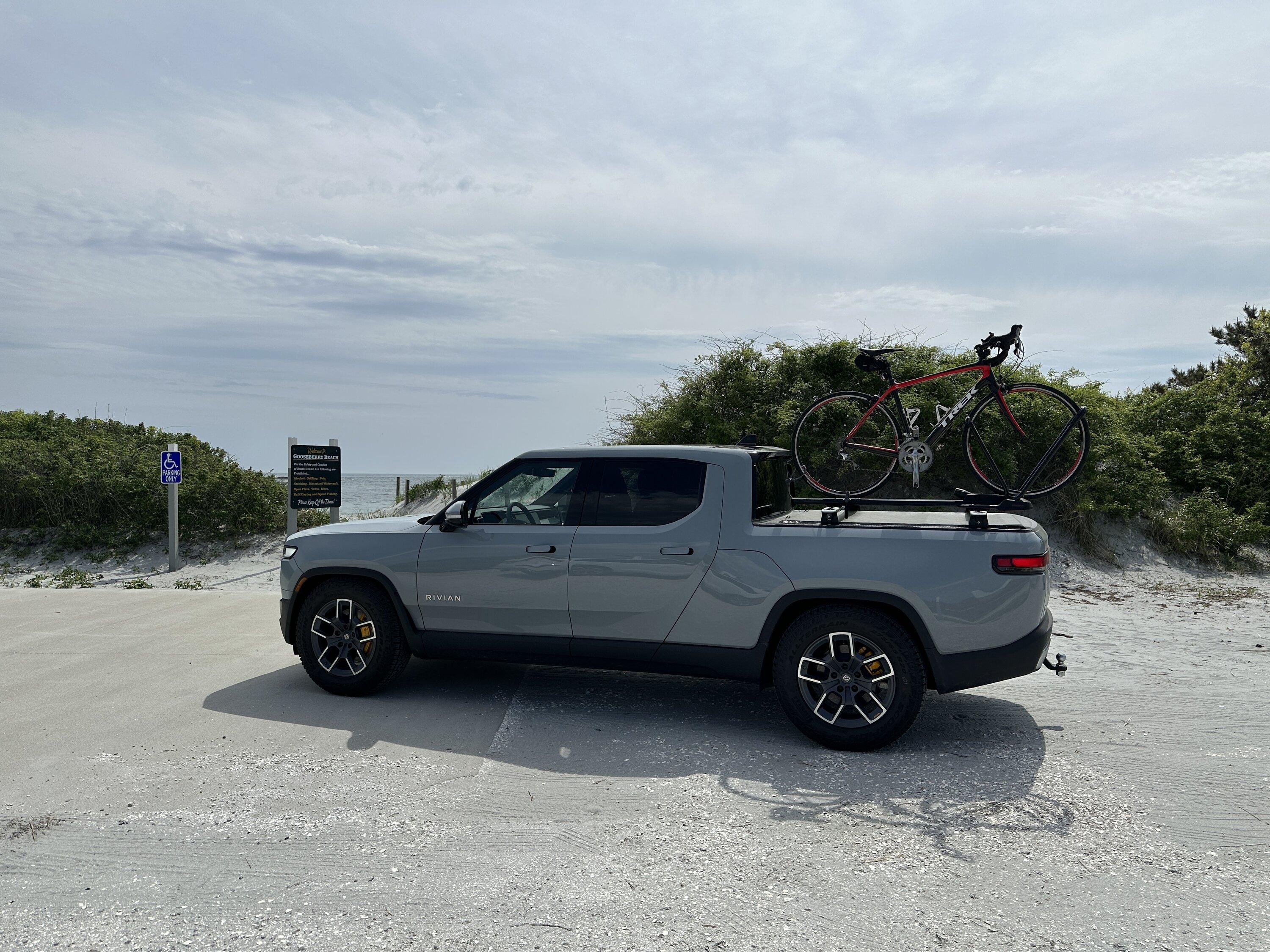 Rivian R1T R1S LIMESTONE R1T Photos IMG_1379