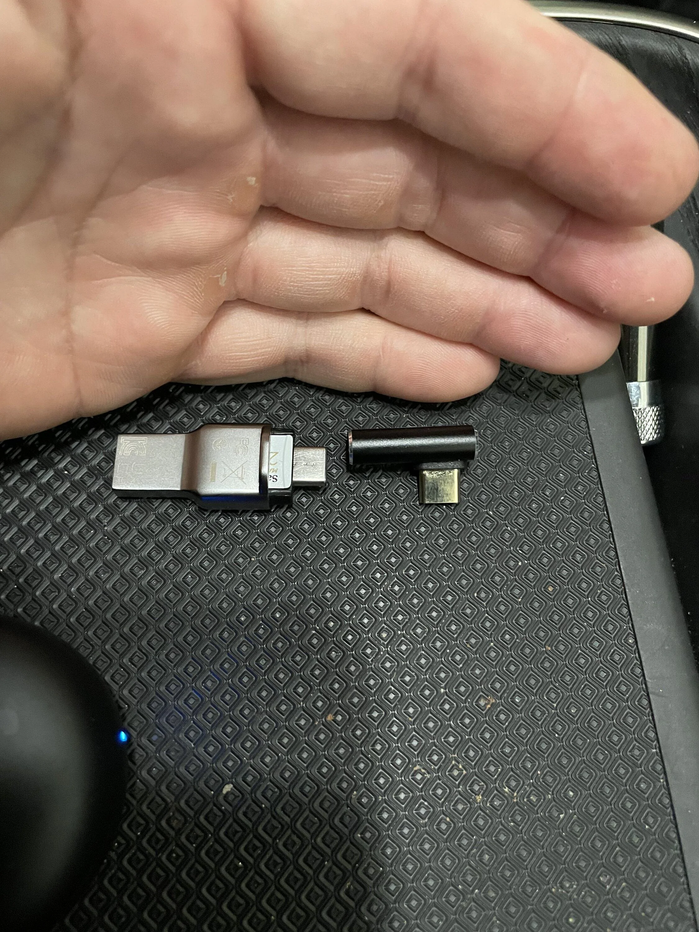 Rivian R1T R1S Show off your dashcam memory card install IMG-4985