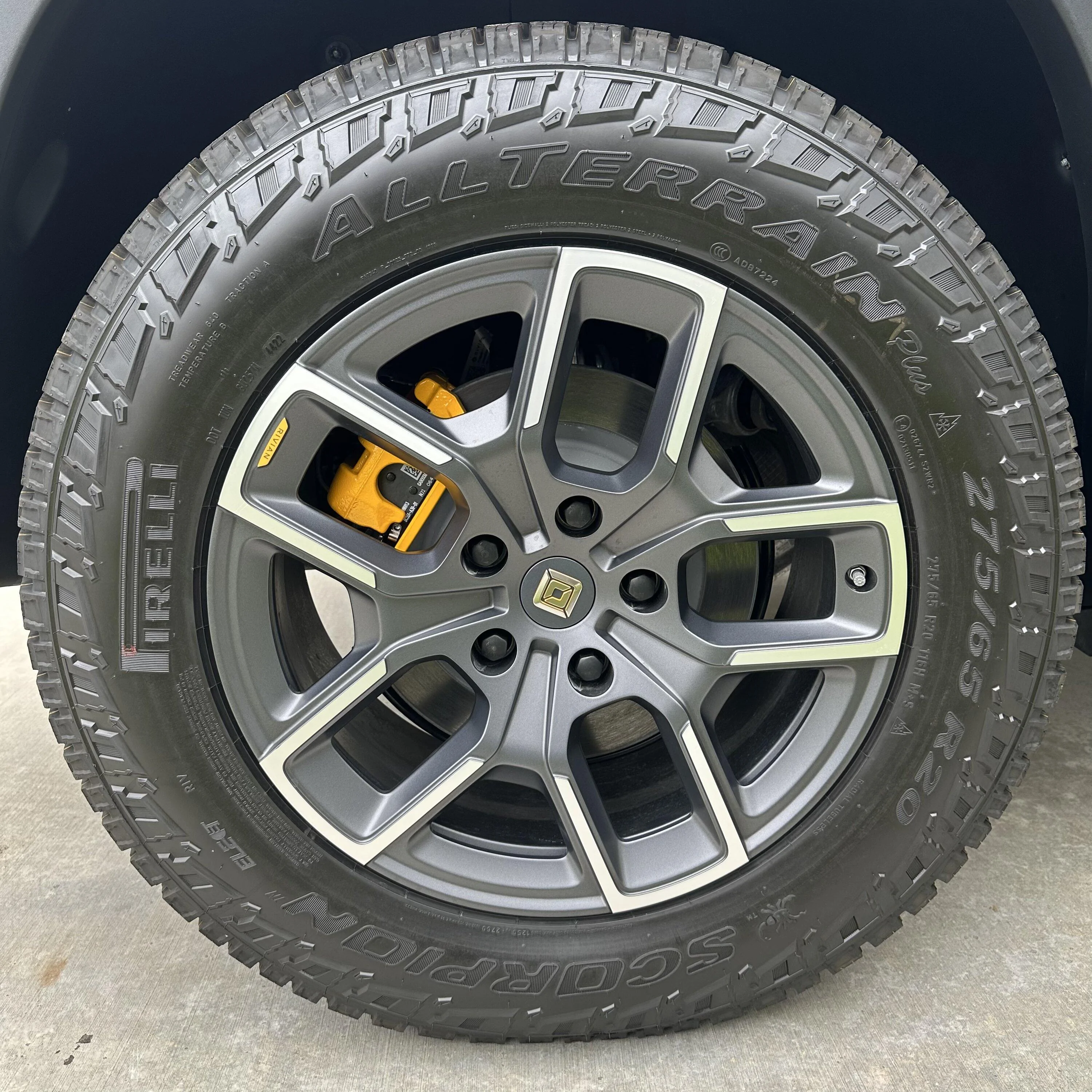 Rivian R1T R1S WTT 20 AT for 21 + $2,000 5D0FDE86-2BDF-4923-943E-B6F24503E2FE