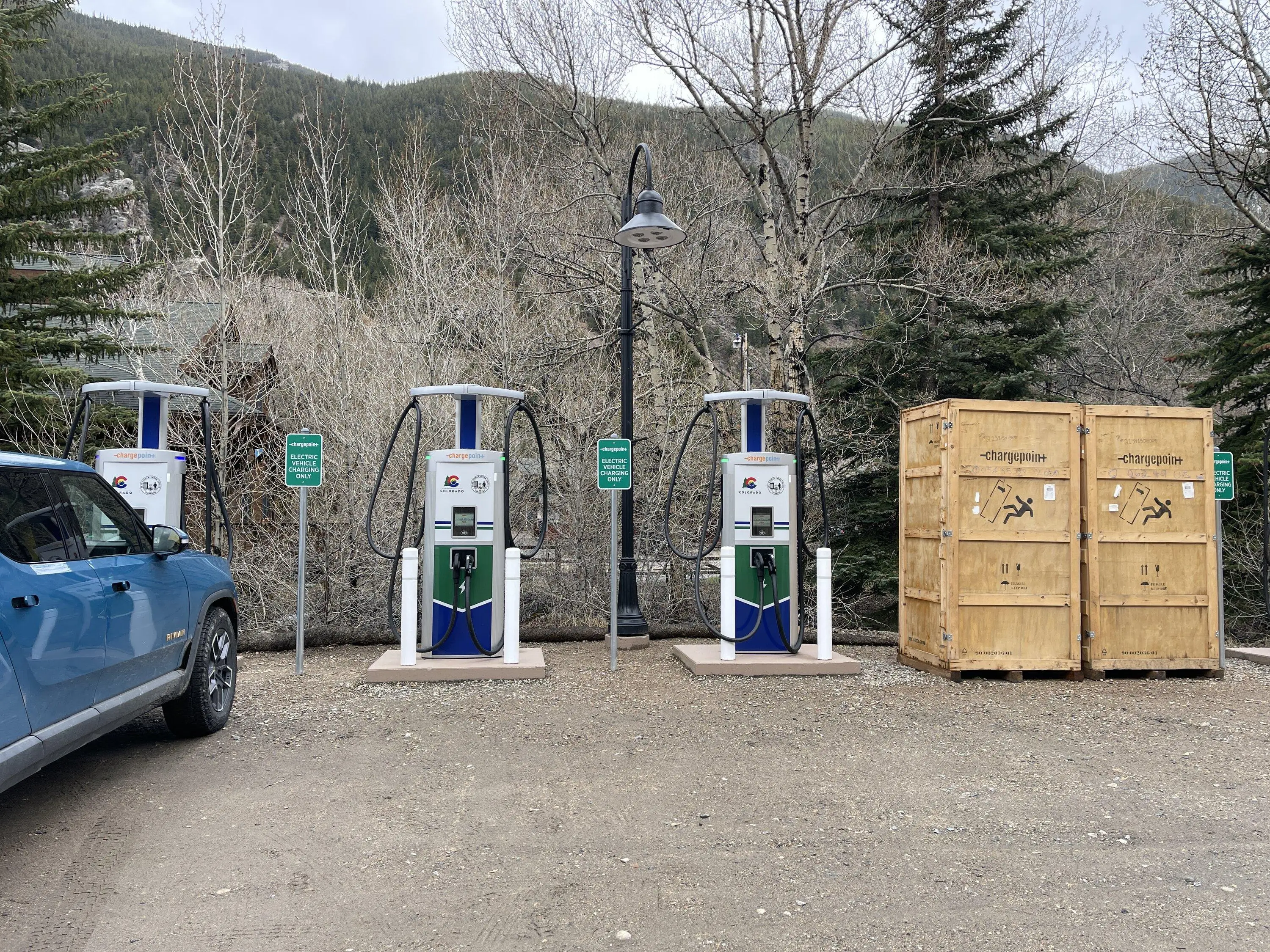 Rivian R1T R1S CO Steamboat chargepoint dcfc upgrade! IMG_9858