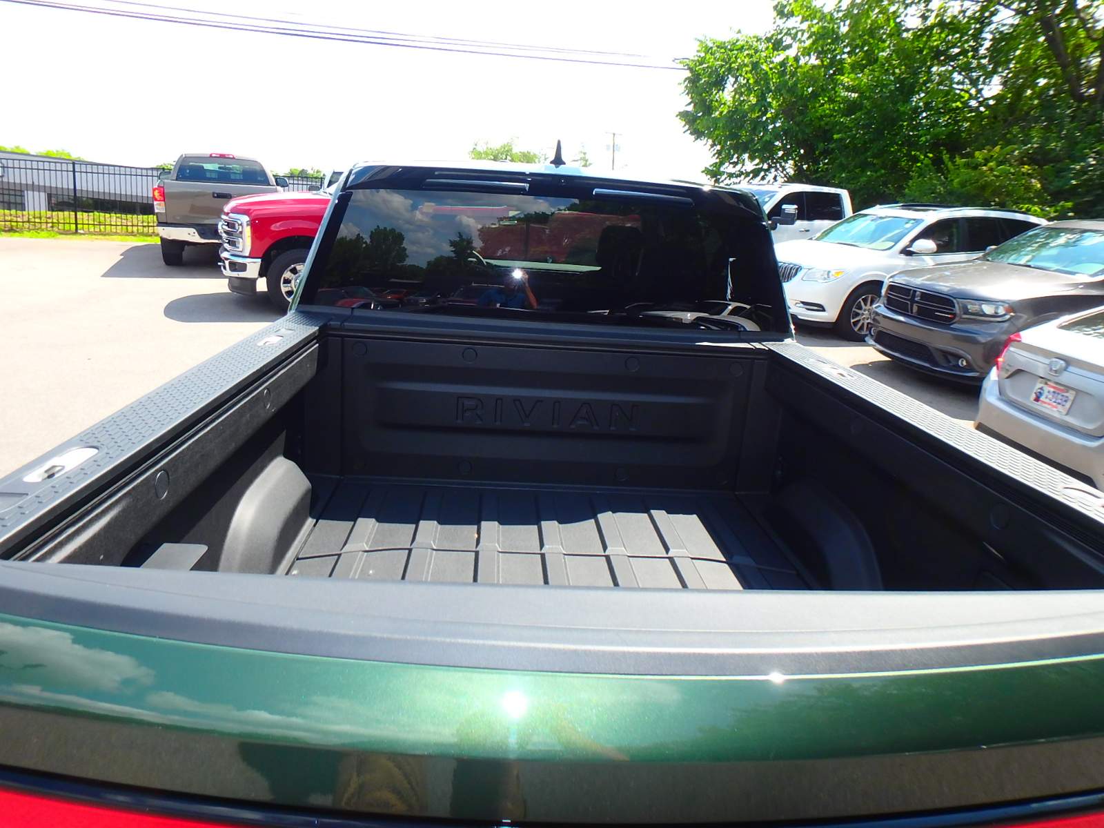 Rivian R1T R1S Opinion on new vs used 2023 R1T inspection_image_59