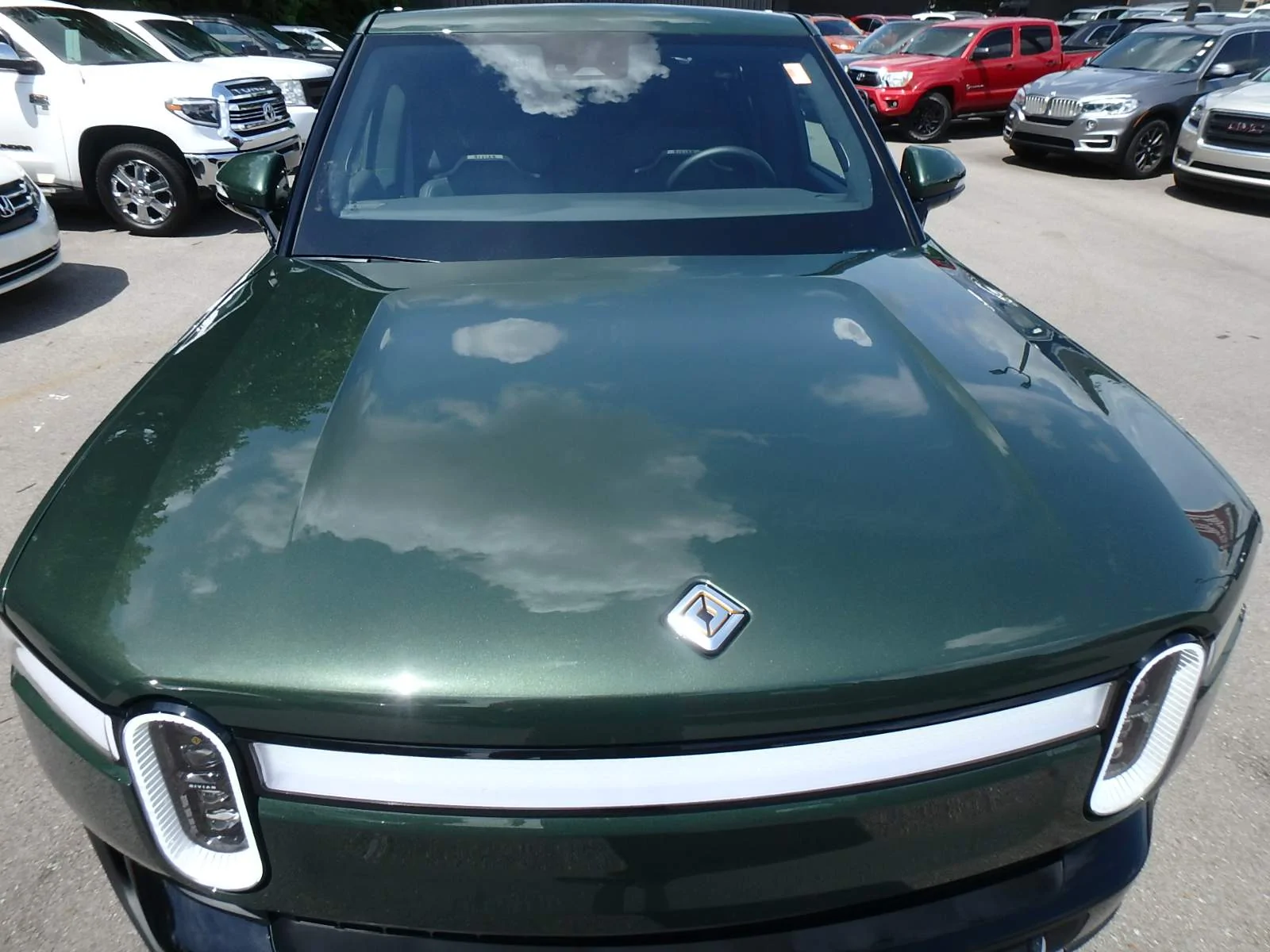 Rivian R1T R1S Opinion on new vs used 2023 R1T inspection_image_9