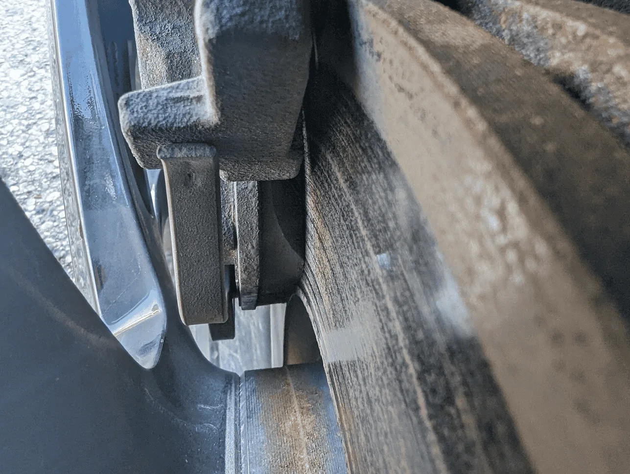 Rivian R1T R1S Brake pad wear? 1684323948532