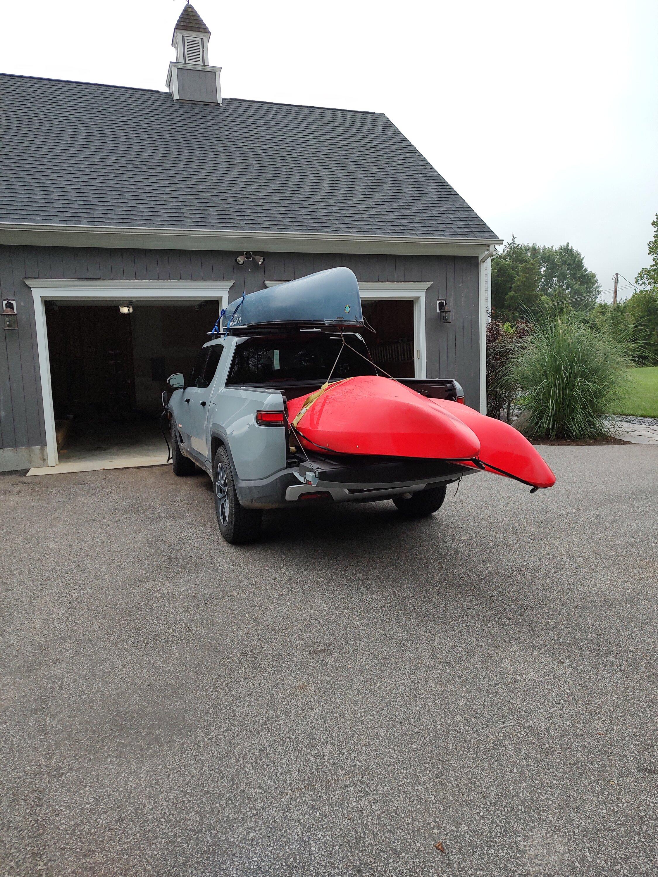 Rivian R1T R1S Kayak Transport IMG_20220827_091458204