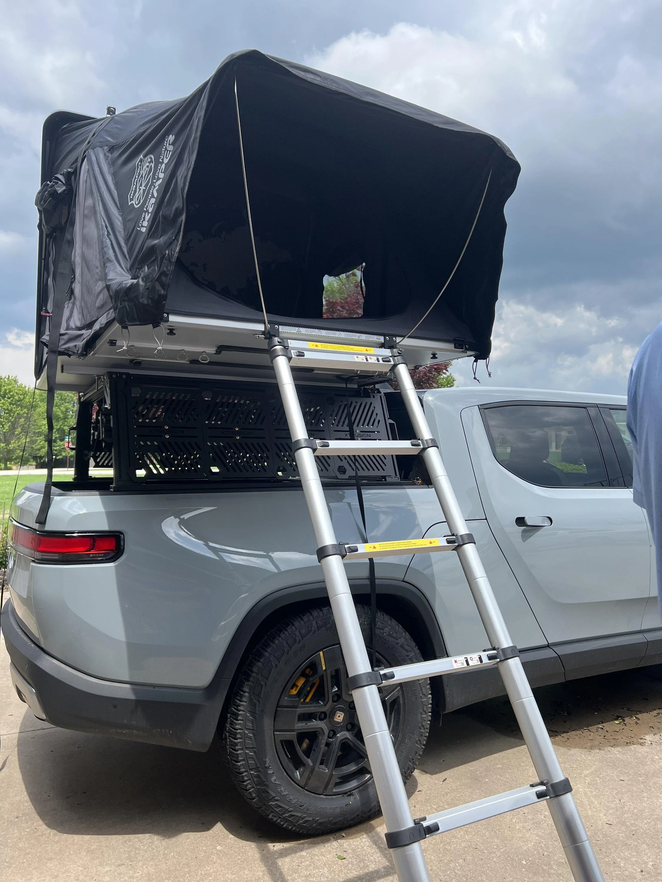 Rivian R1T R1S Xtrusion OVRLND rack install experience on R1T IMG_3040