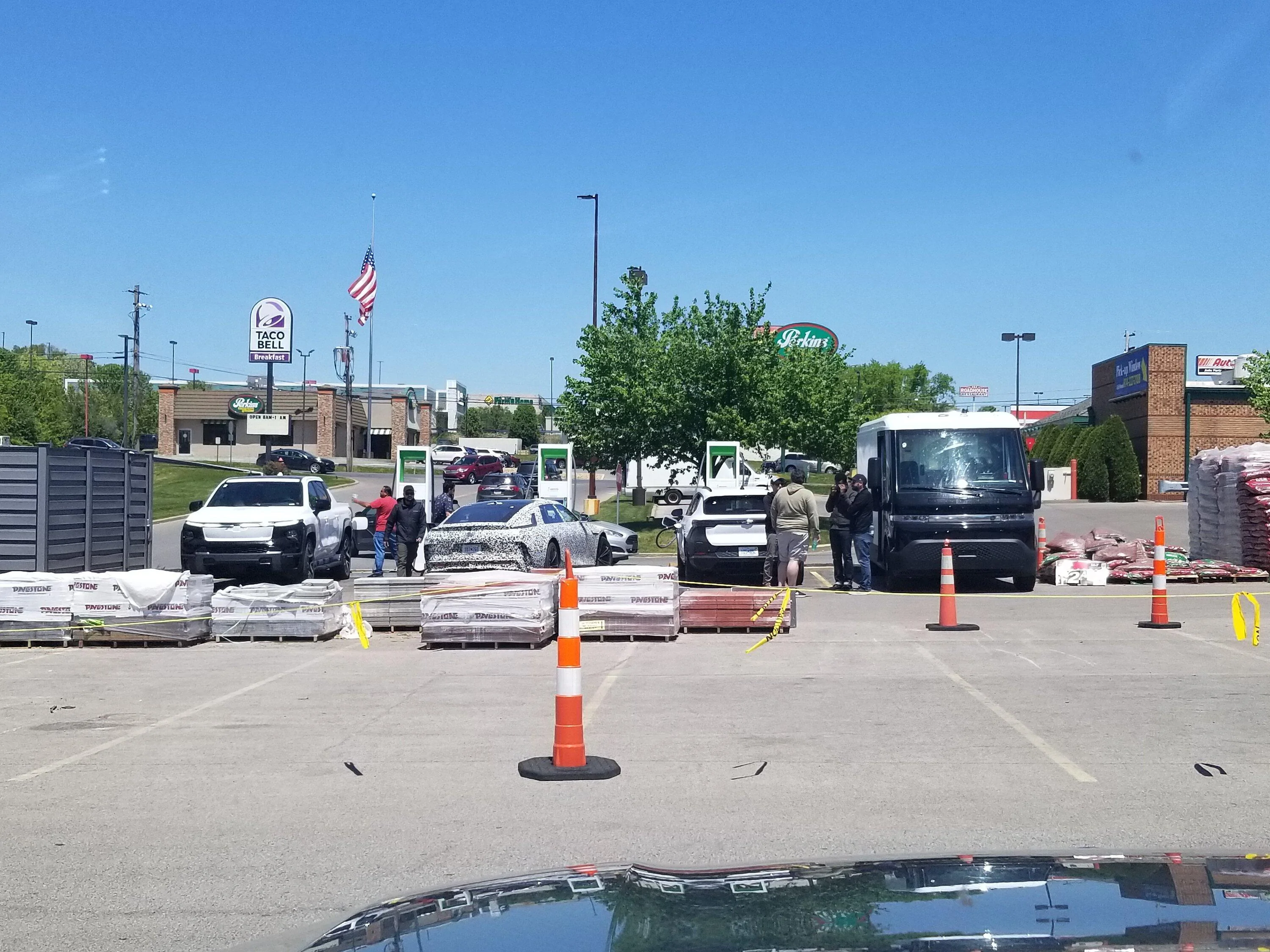 Rivian R1T R1S Entire Chevy fleet sighting 20230517_125435