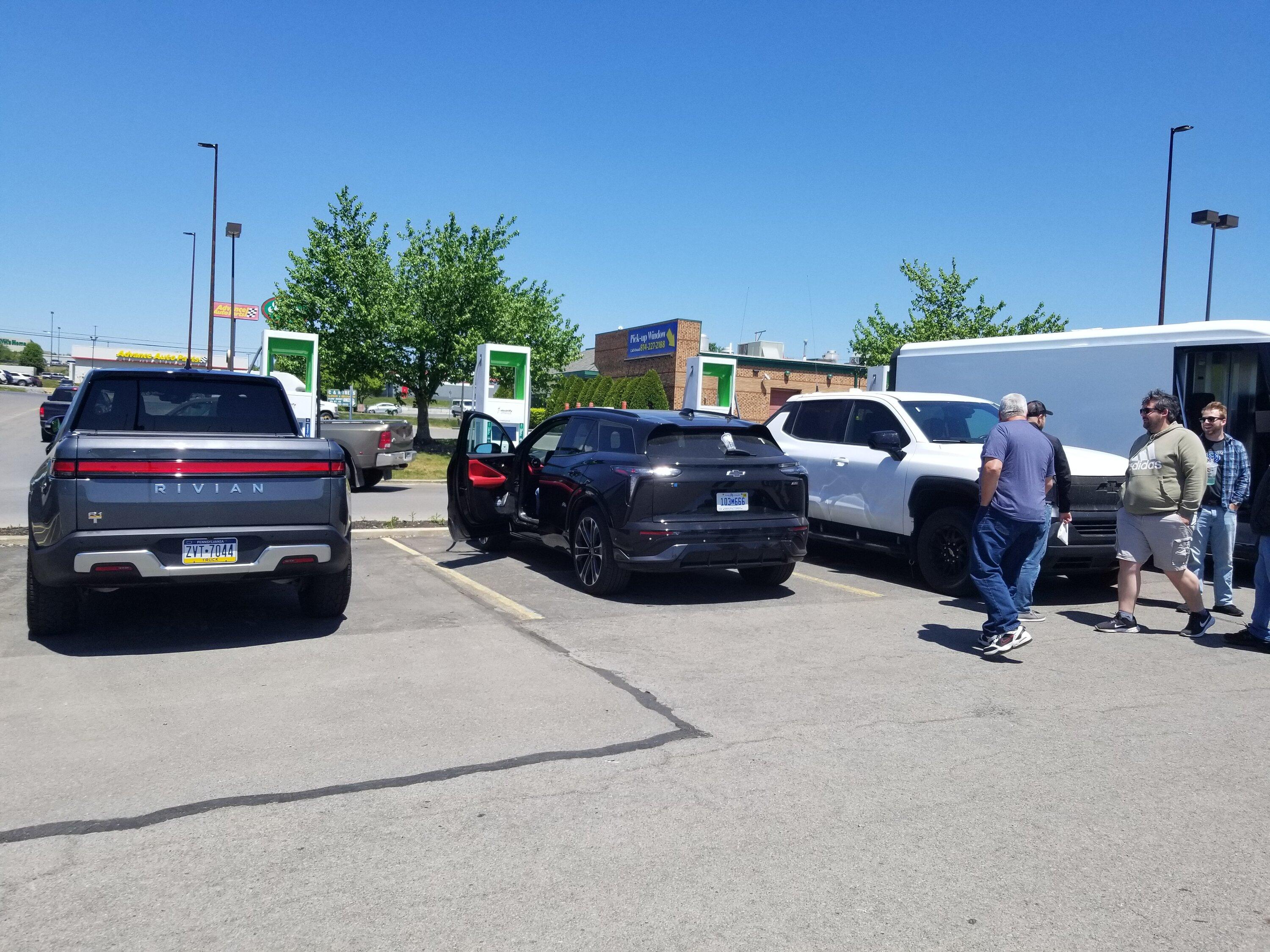 Rivian R1T R1S Entire Chevy fleet sighting 20230517_132214