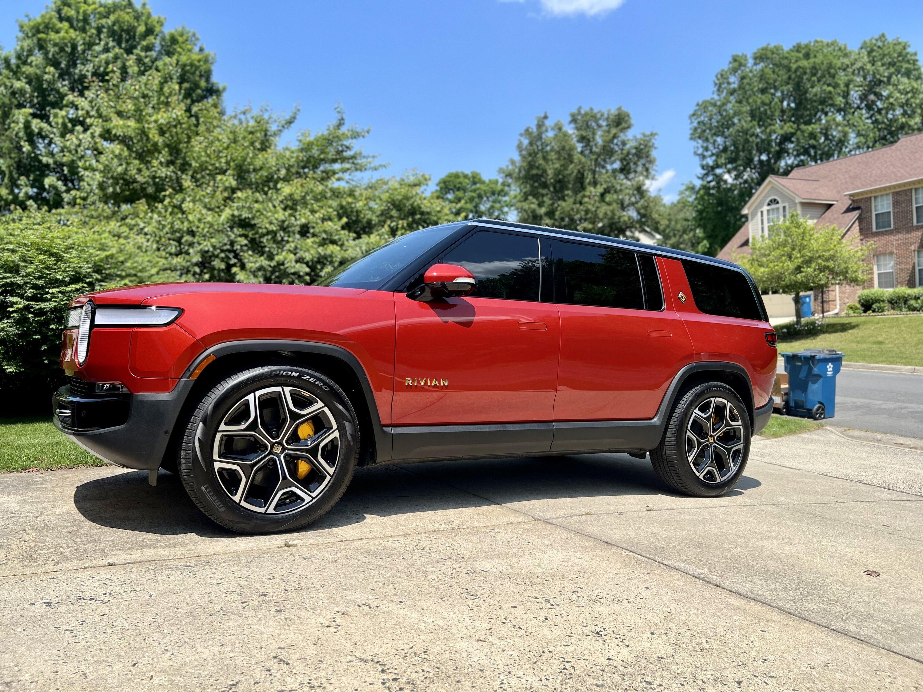 Rivian R1T R1S RED CANYON Rivian Photos IMG_3003