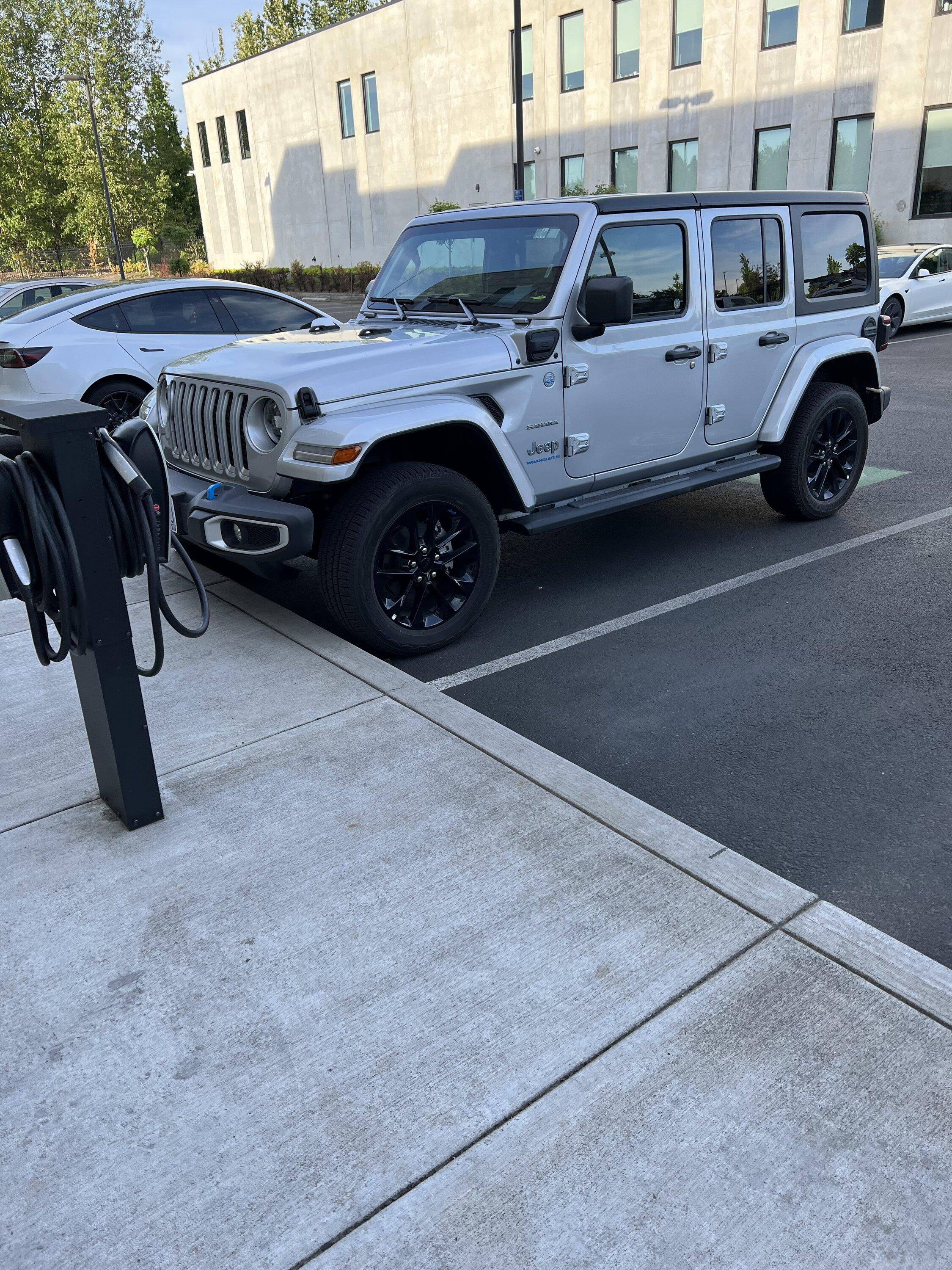 Rivian R1T R1S Intelligence test should be required IMO IMG_2605