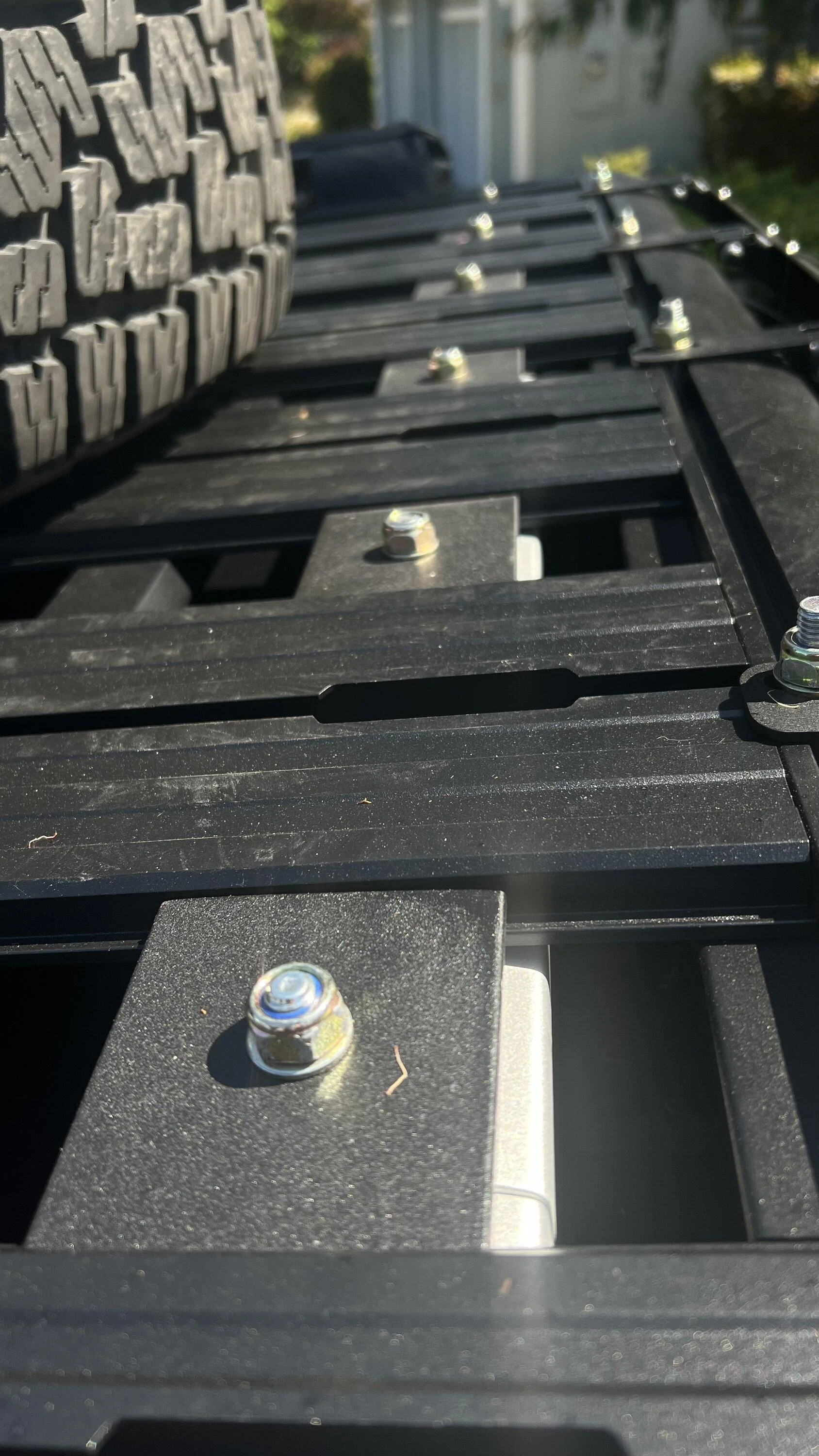Rivian R1T R1S R1S Platform/Flat Top Roof Rack Recommendations IMG_3120