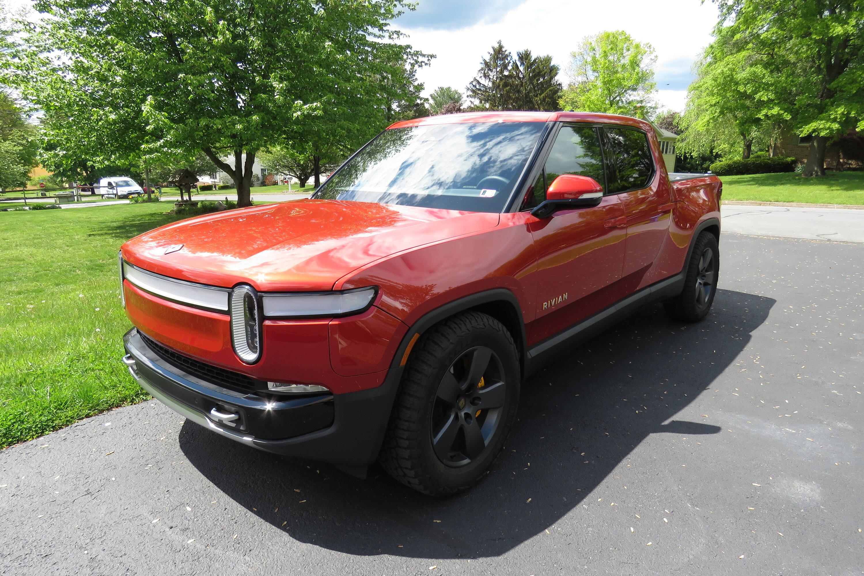 Rivian R1T R1S RED CANYON Rivian Photos 20230505_174508000_iOS