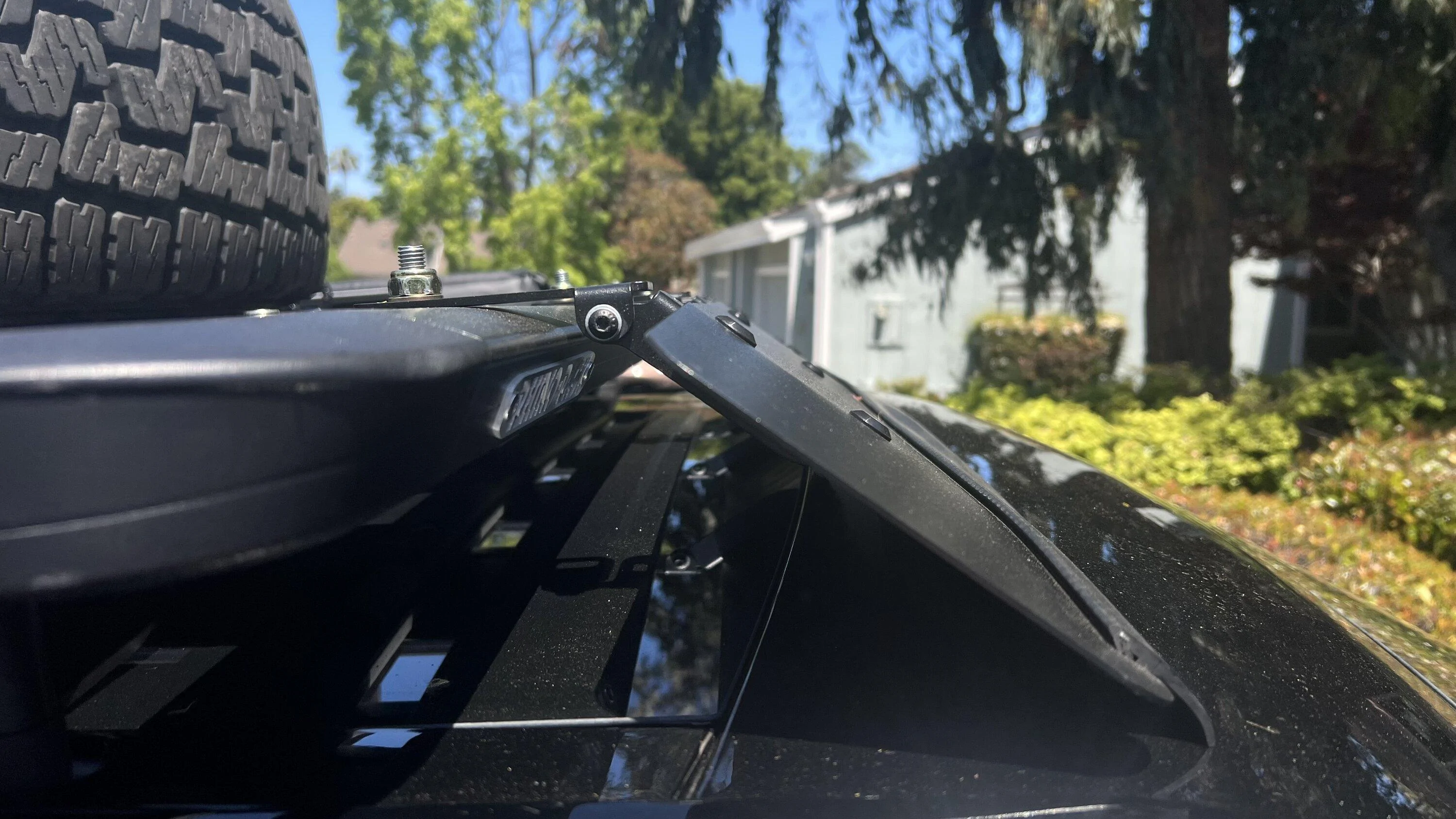 Rivian R1T R1S R1S Platform/Flat Top Roof Rack Recommendations IMG_3126