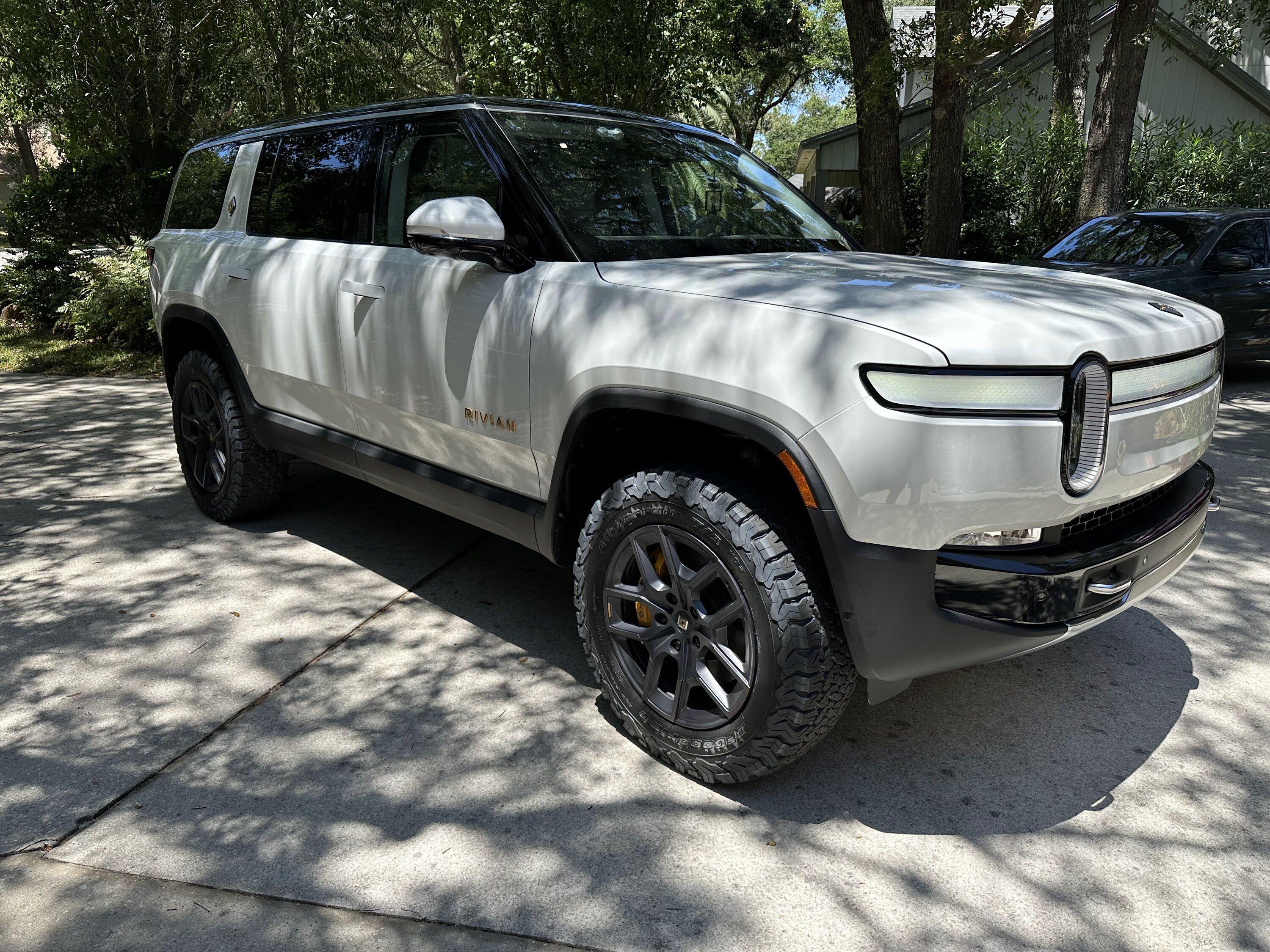 Rivian R1T R1S BFG KO2 - 275/65r20 tires installed on my R1T IMG_2536_Original