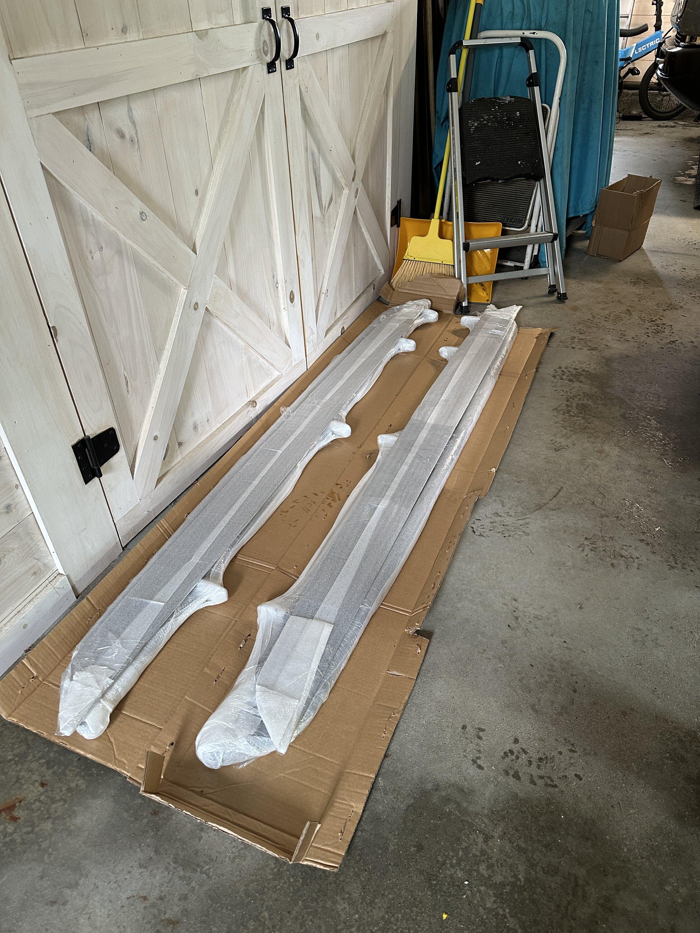Rivian R1T R1S Master Thread:  Review of the EV Sportline RMaxx Running Boards/Sliders (from Team 1EV) IMG_1407.JPG