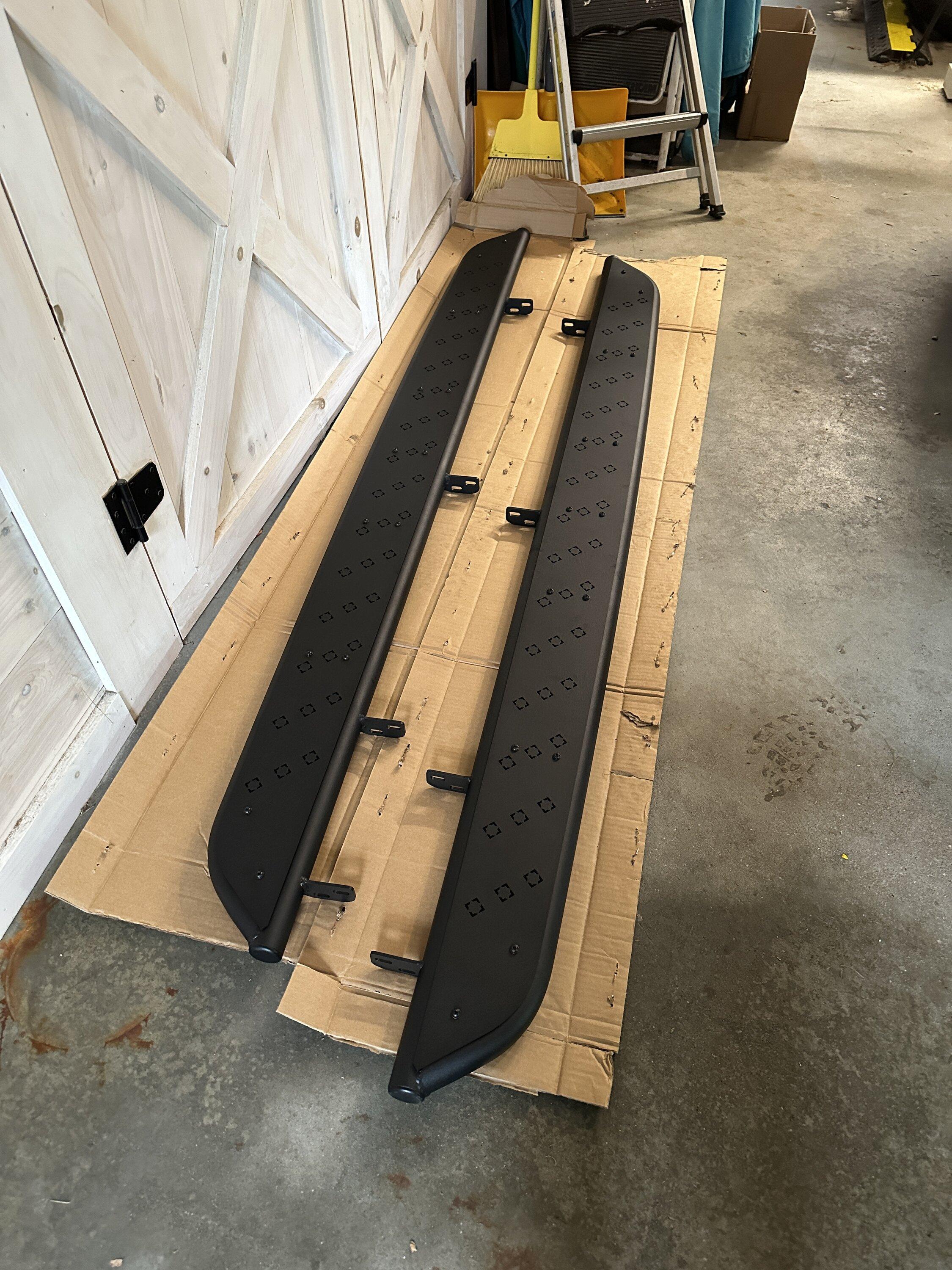 Rivian R1T R1S Master Thread:  Review of the EV Sportline RMaxx Running Boards/Sliders (from Team 1EV) IMG_1410.JPG