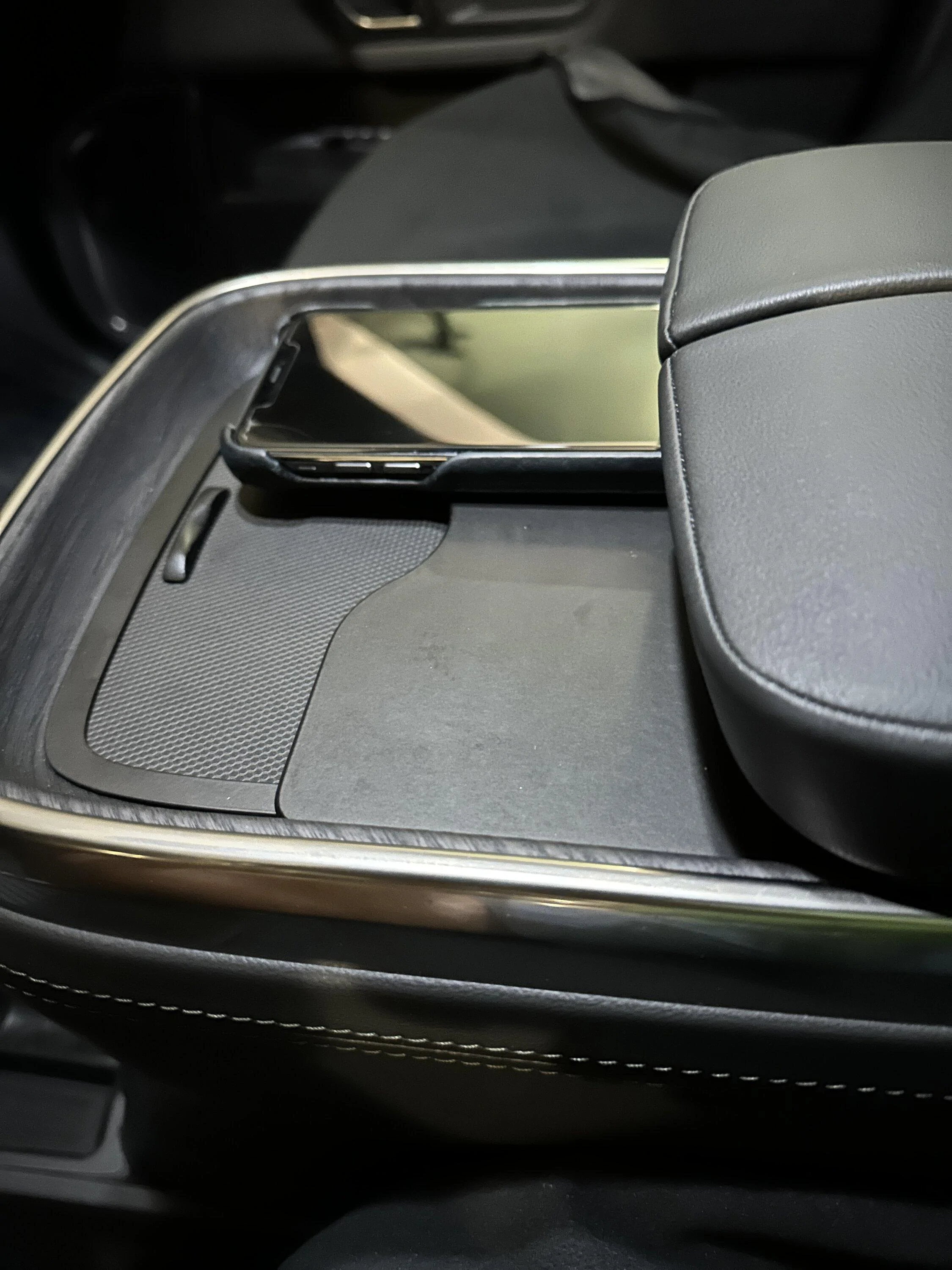 Rivian R1T R1S Best charging pad, OEM quality 8050F377-B68A-48DD-935B-00FD2886C1C7