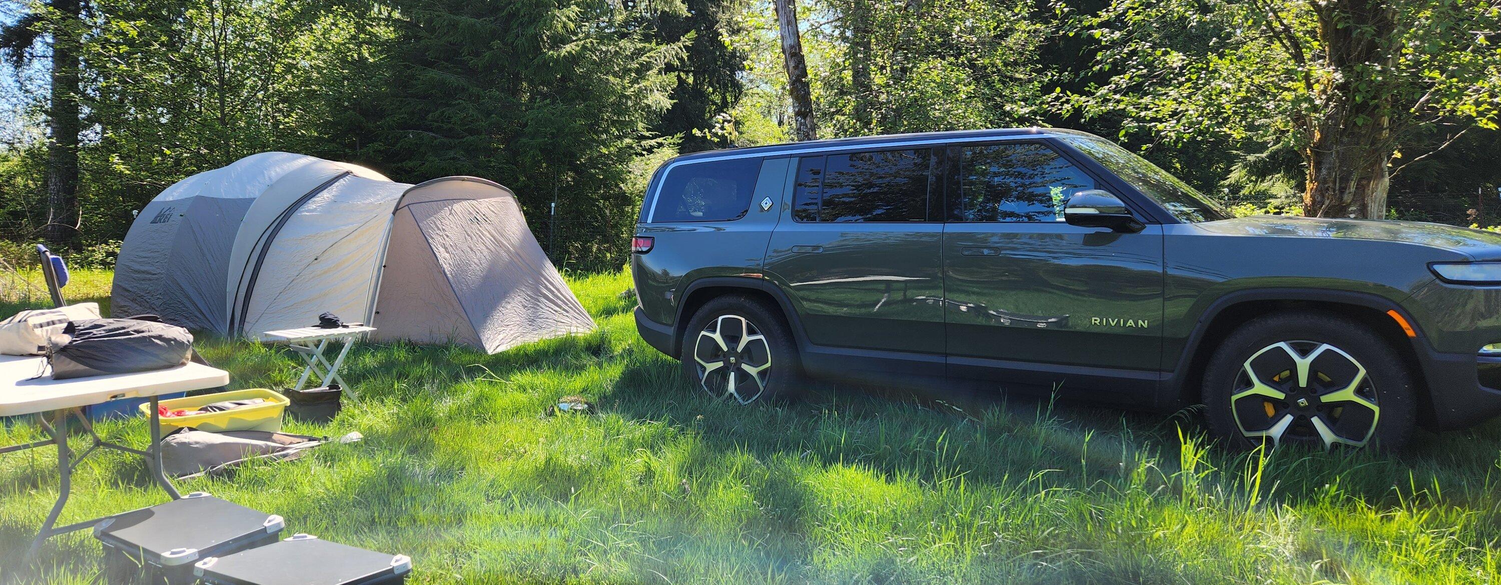 Rivian R1T R1S Packing Technique?  Not sure if this fits the category... 20230517_102300
