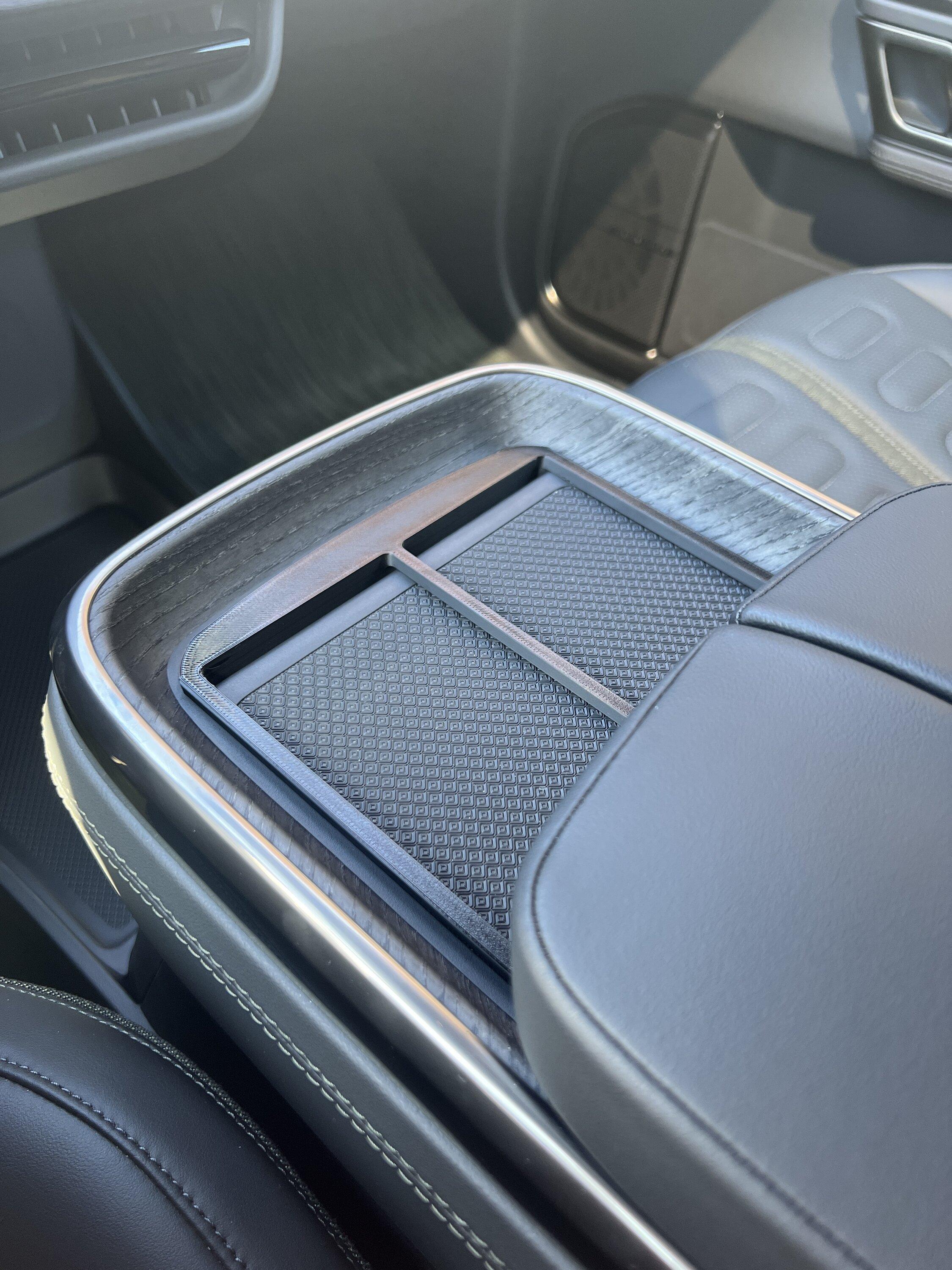 Rivian R1T R1S Phone mount IMG_2634