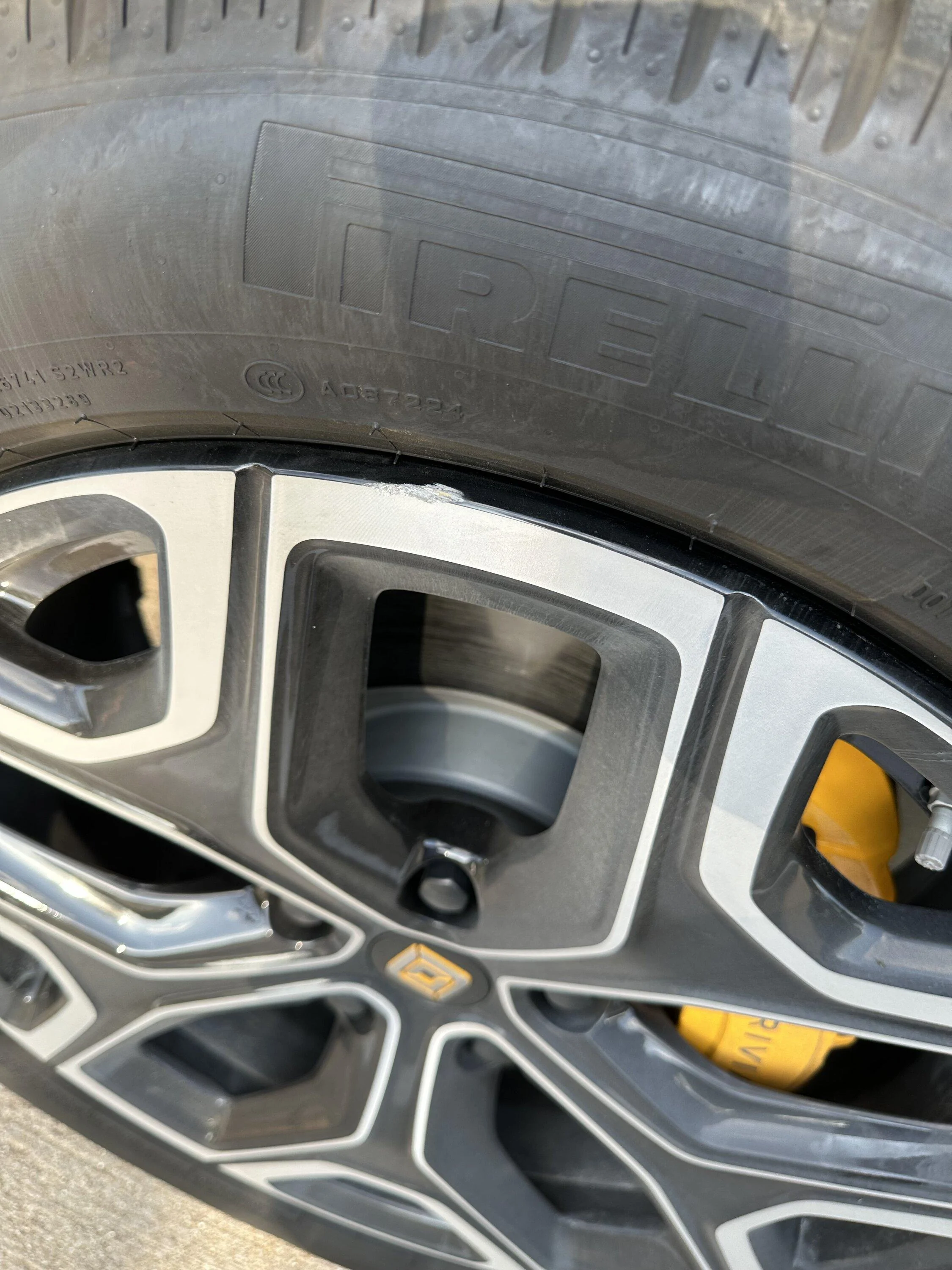 Rivian R1T R1S FS - 22” sport brights - set of 5 (DFW) - $3200 - considering parting out IMG_1956