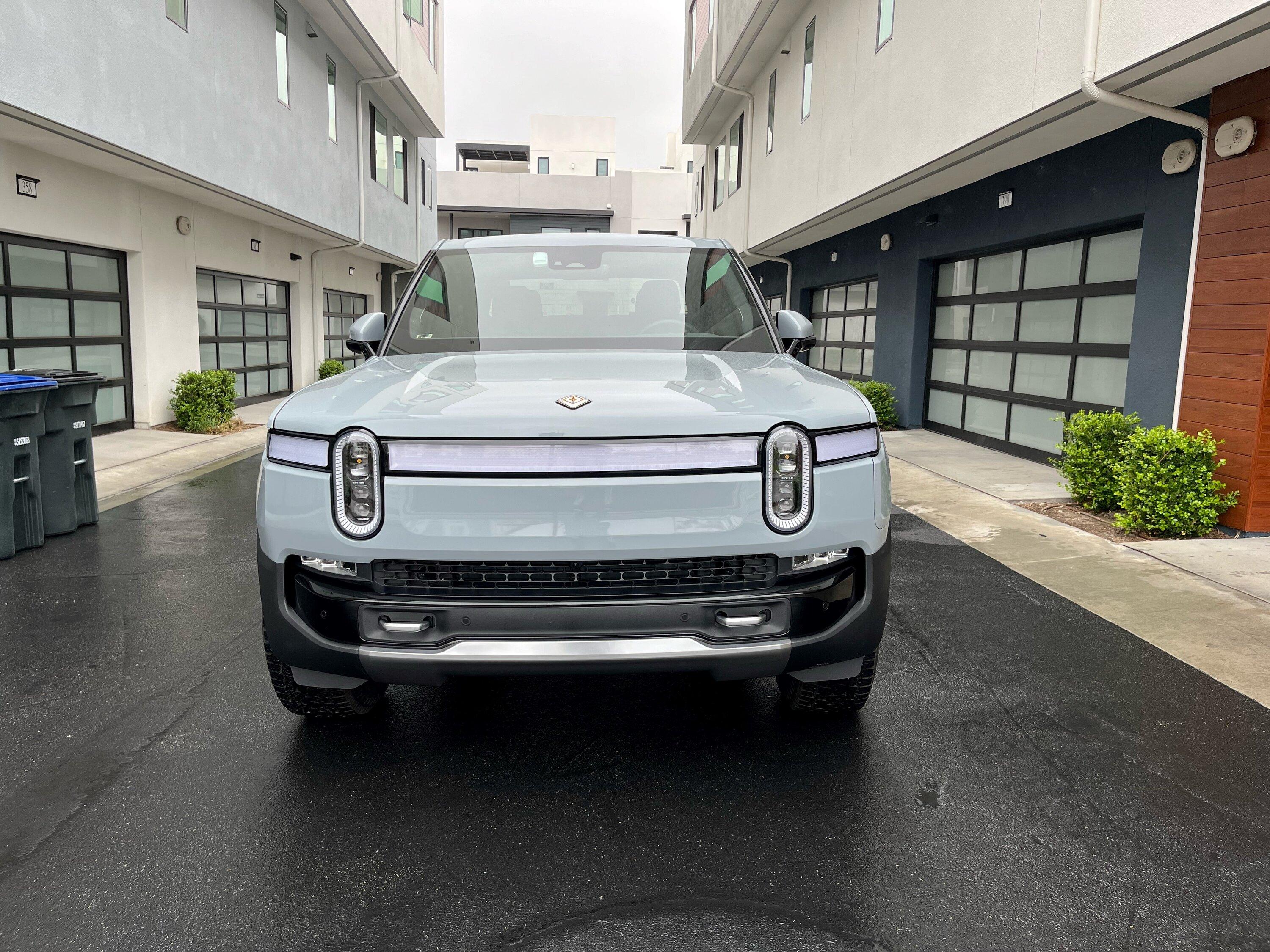 Rivian R1T R1S Limestone R1T Adventure/ATs - $79,000 4