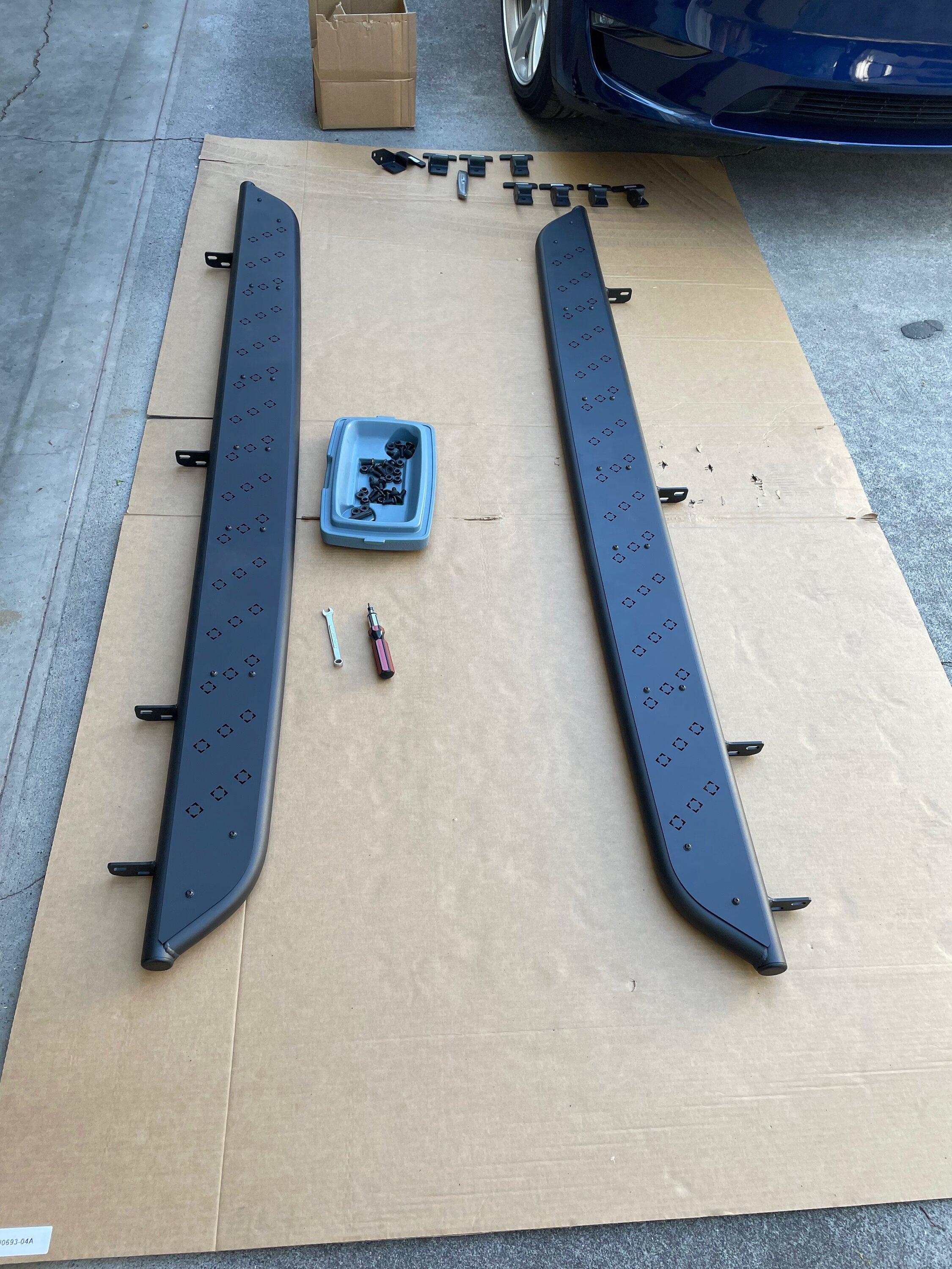 Rivian R1T R1S Master Thread:  Review of the EV Sportline RMaxx Running Boards/Sliders (from Team 1EV) IMG_3148