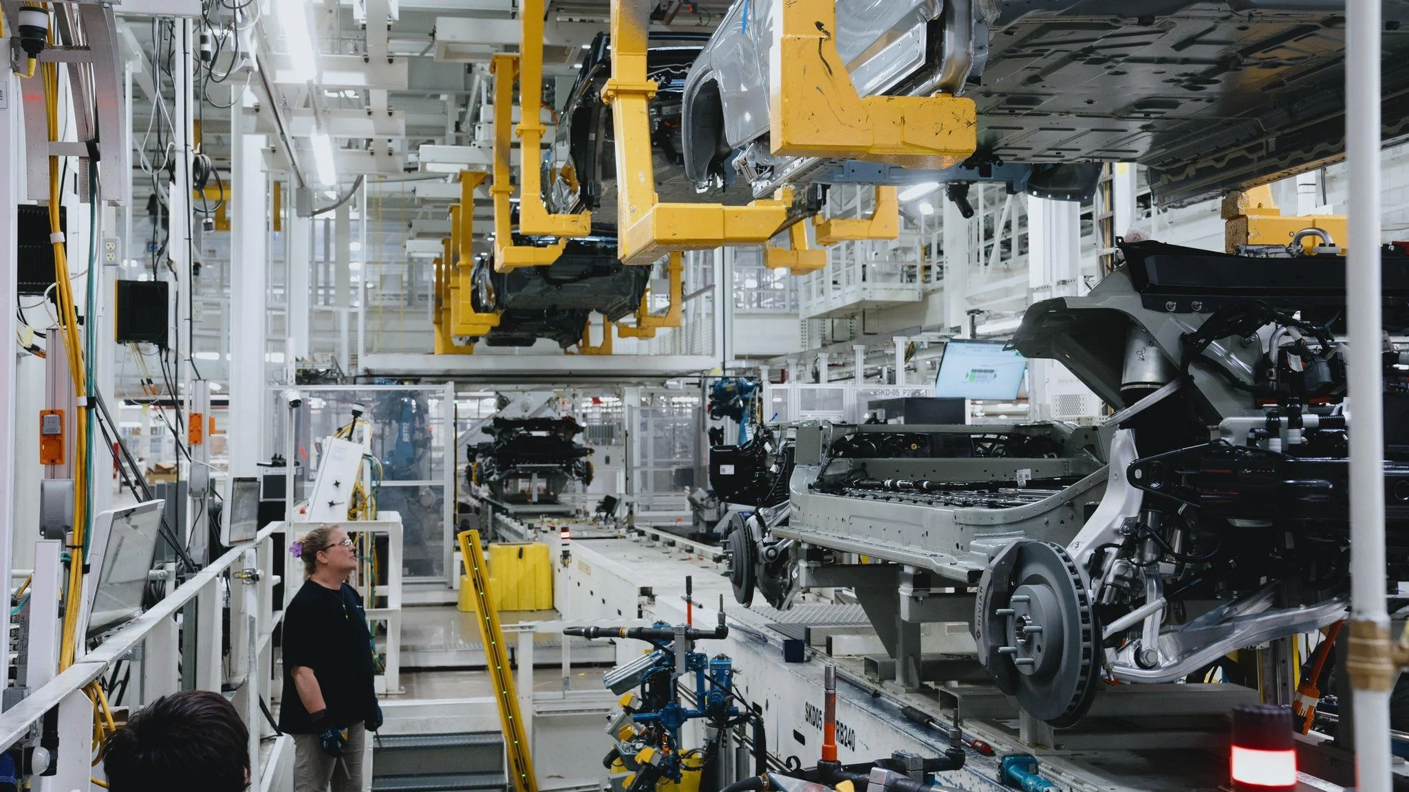 Rivian R1T R1S First customer Dual-Motor R1T rolls off production line! dual motor rivian r1t 2