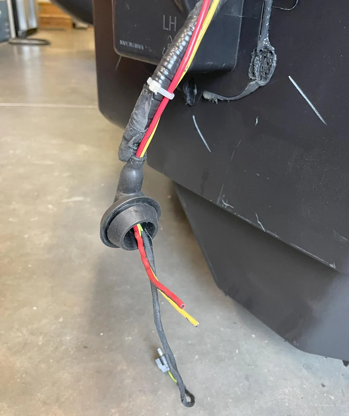 Rivian R1T R1S Rivian updates website: Two 12v outlets now (none in frunk) for R1T new wires 4