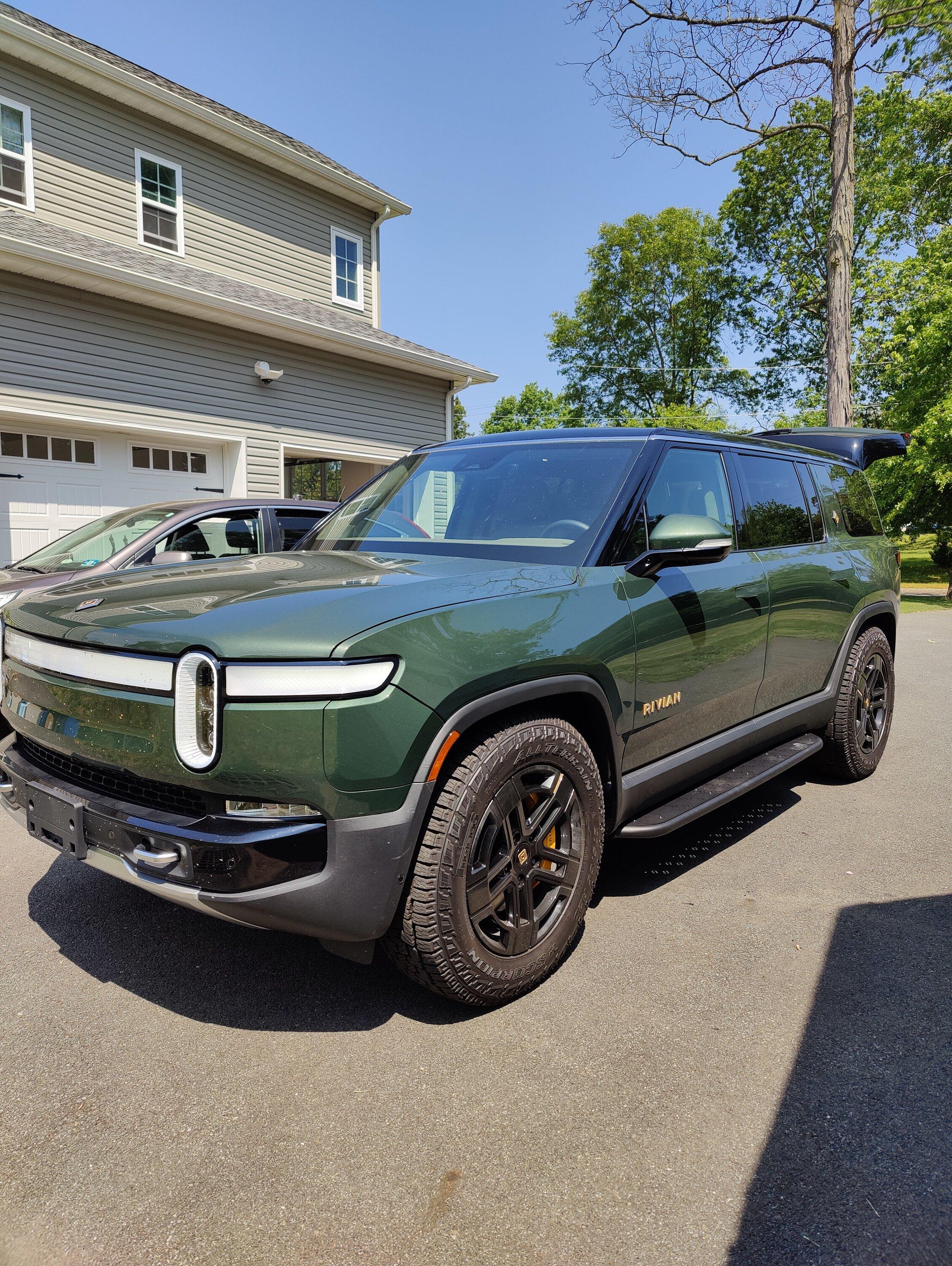 Rivian R1T R1S Introducing RMaxx Running Boards & Rock Sliders for Rivian R1T / R1S from Team 1EV IMG20230529111519