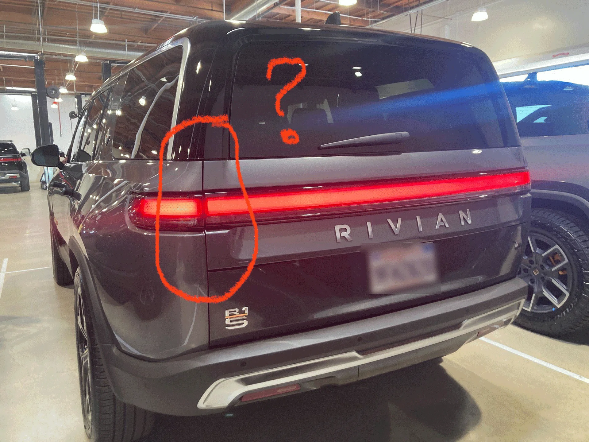 Rivian R1T R1S Rear Window Trim Sticking Out on Both Sides 123_1-(2)