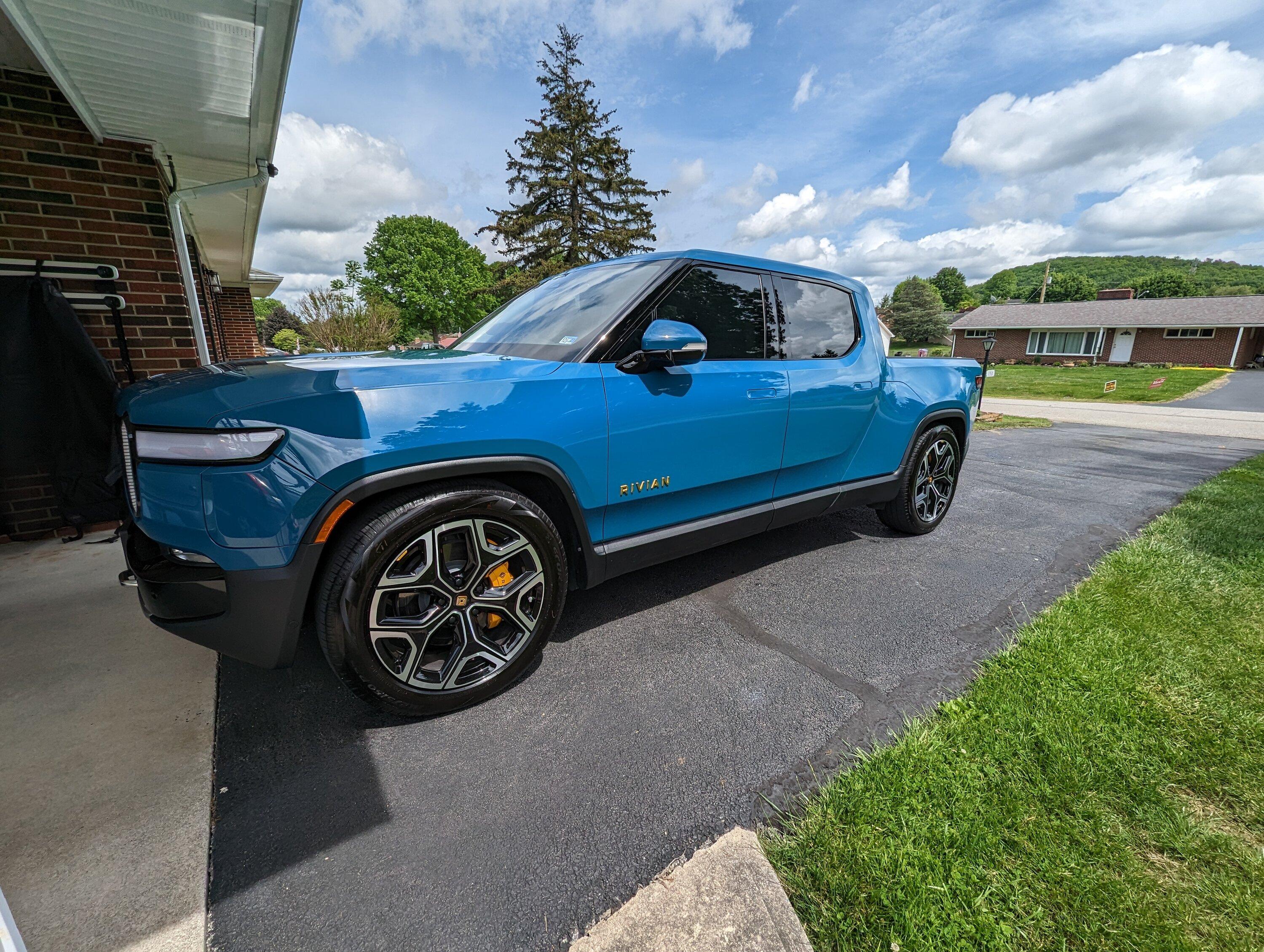 Rivian R1T R1S Progress pics of R1T paint correction, full front PPF, ceramic coat (exterior & interior), tint PXL_20230514_184908430
