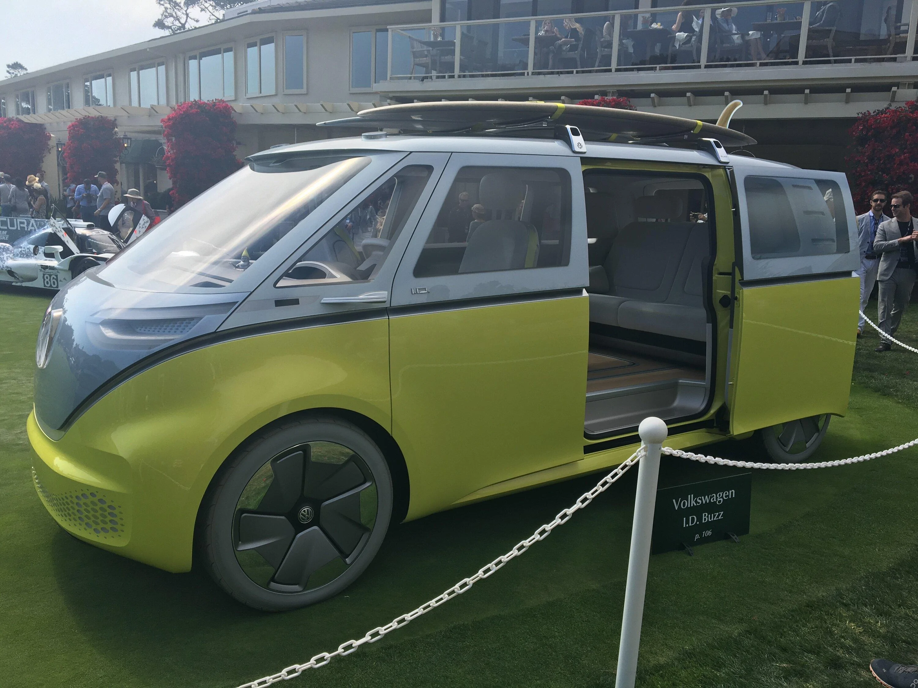 Rivian R1T R1S Livestream for seeing the 3-row ID. Buzz World Premiere IMG_0308