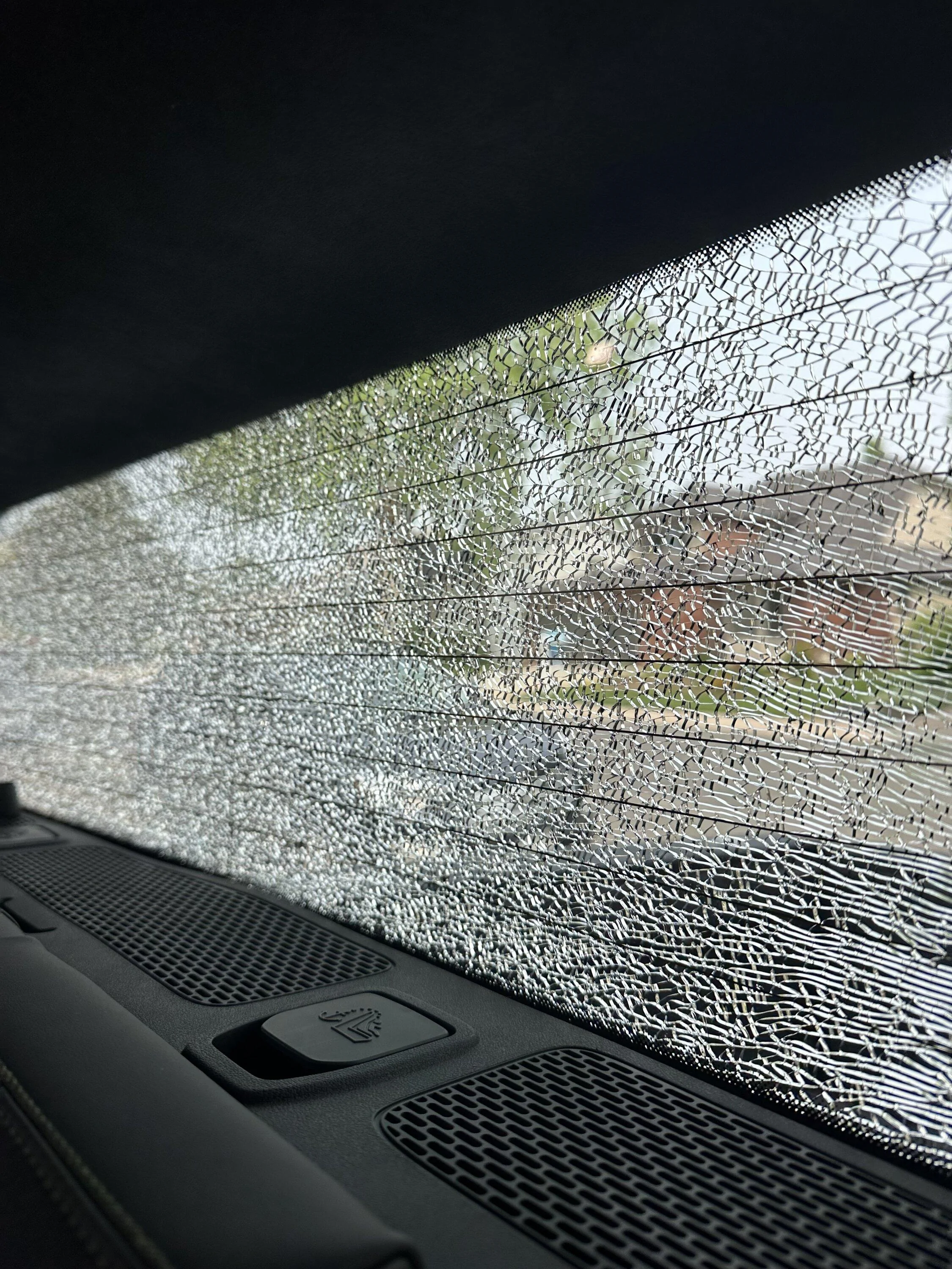 Rivian R1T R1S RT1 Back Glass Replacement IMG_2551