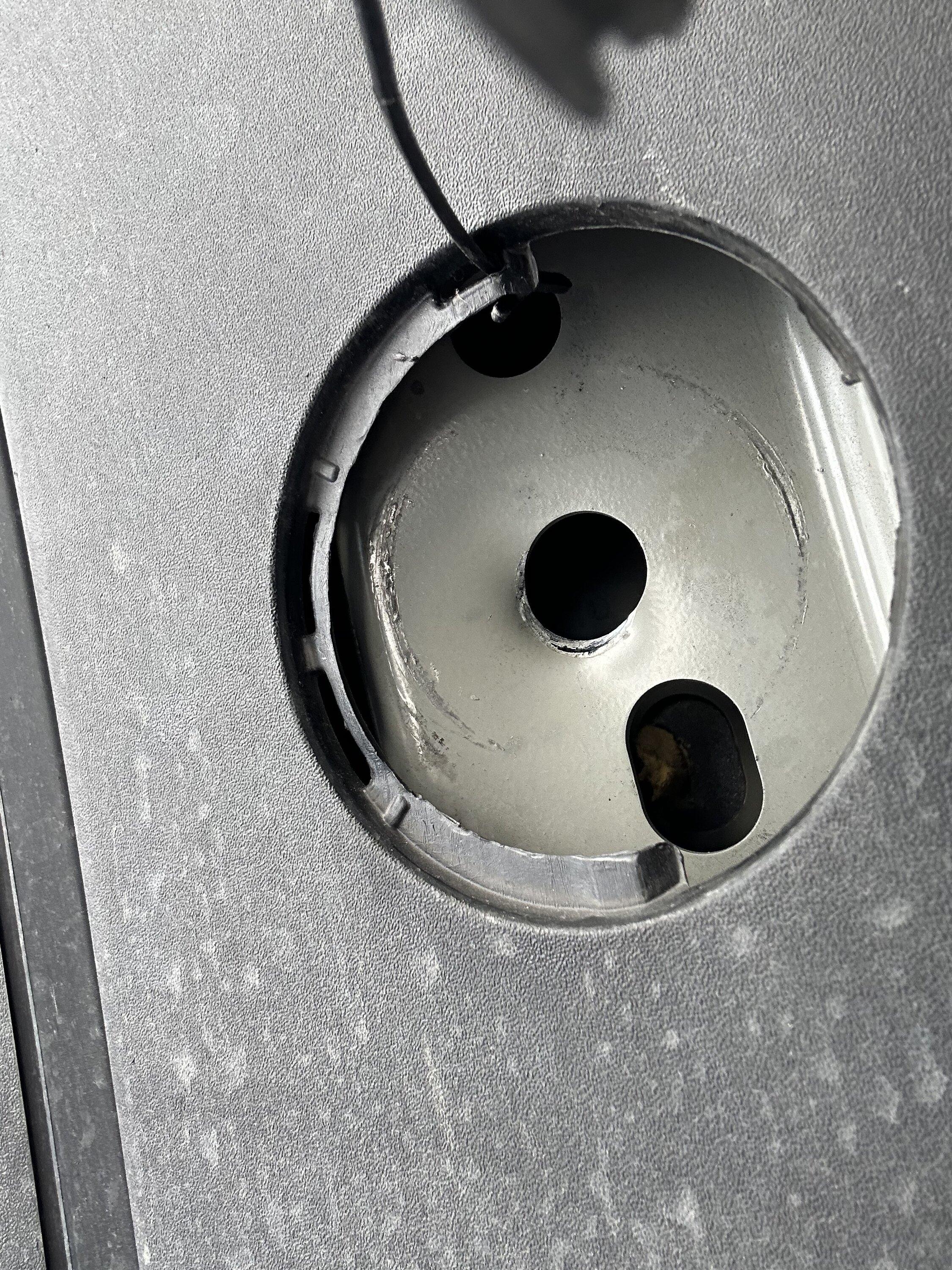 Rivian R1T R1S Bent the lifting point rail - how serious is this? IMG_2201