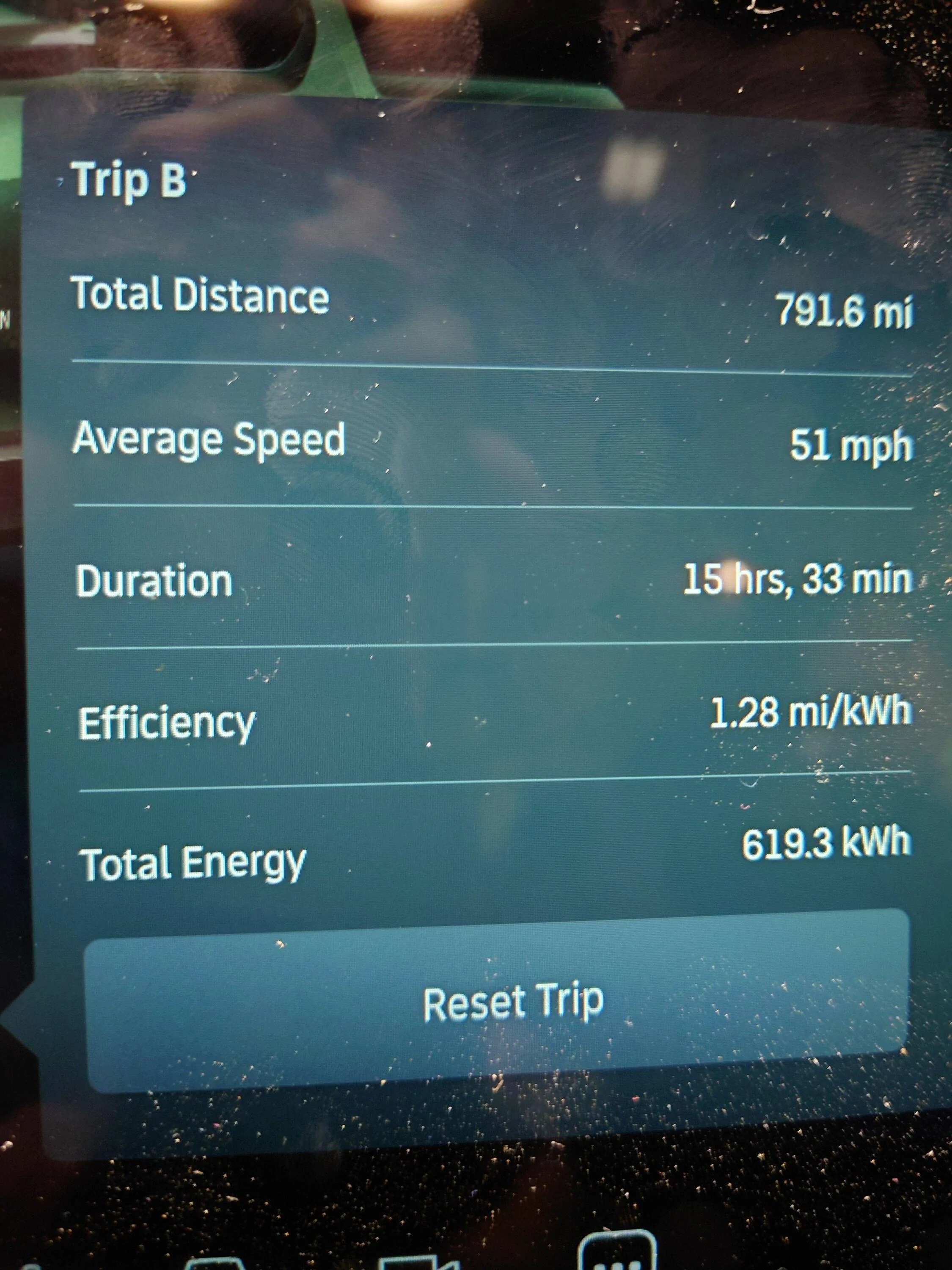 Rivian R1T R1S Range Test Towing a nuCamp Tab400 20230410_125550