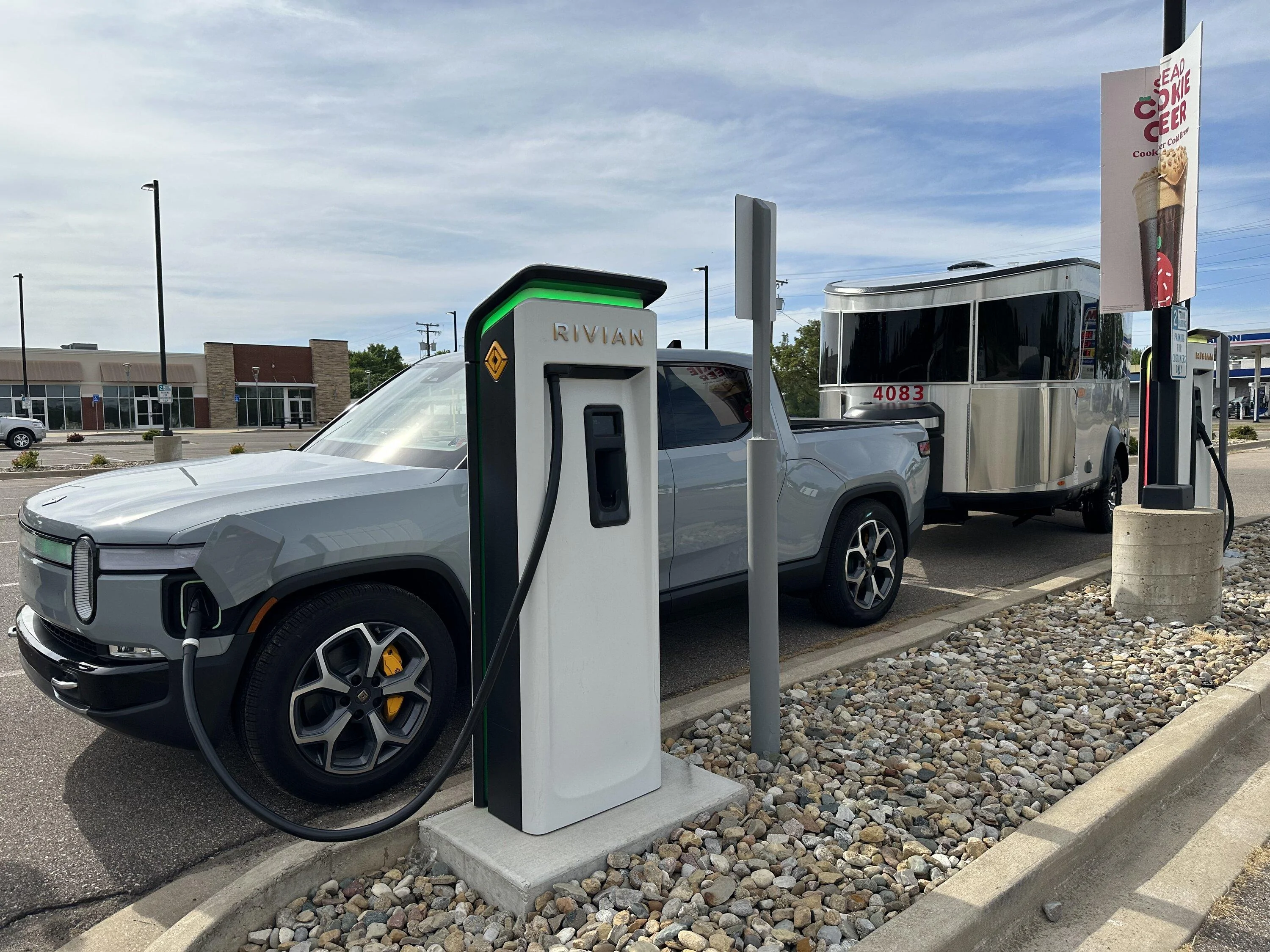 Rivian R1T R1S Towing + Efficiency: Please post your experience! IMG_0793
