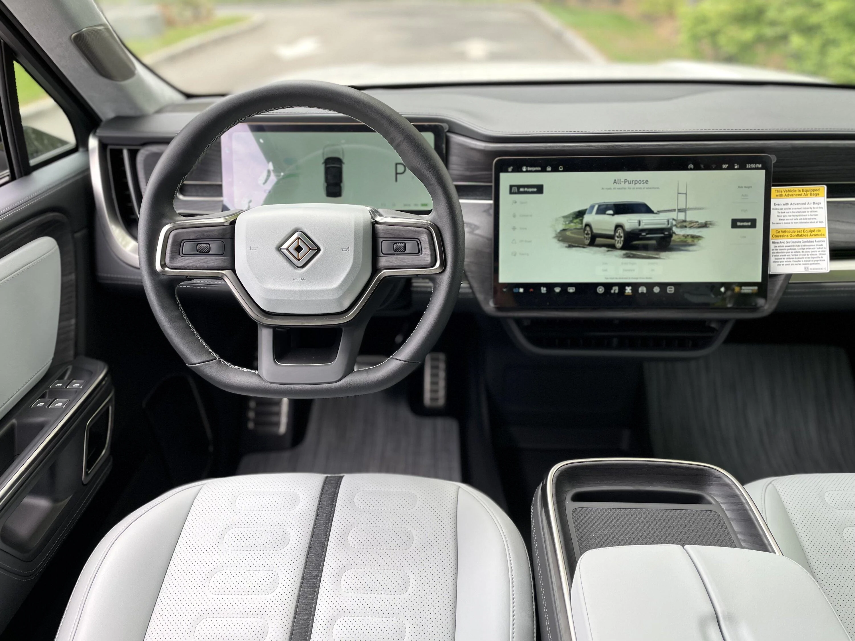 Rivian R1T R1S For Sale R1S Launch Edition - Glacier White / Ocean Coast / 22” Sport Bright - NYC Long Island Area cfb070c96166a709ff386c4a652e6e4