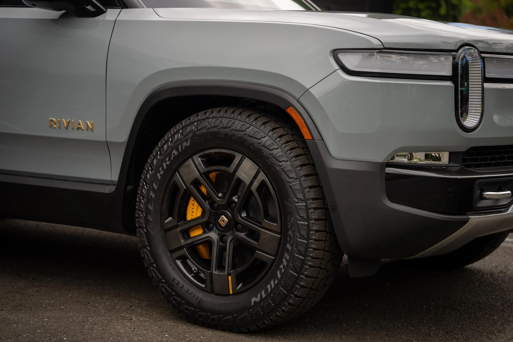 Rivian R1T R1S Second Attempt - Fast shop access! DSC07372