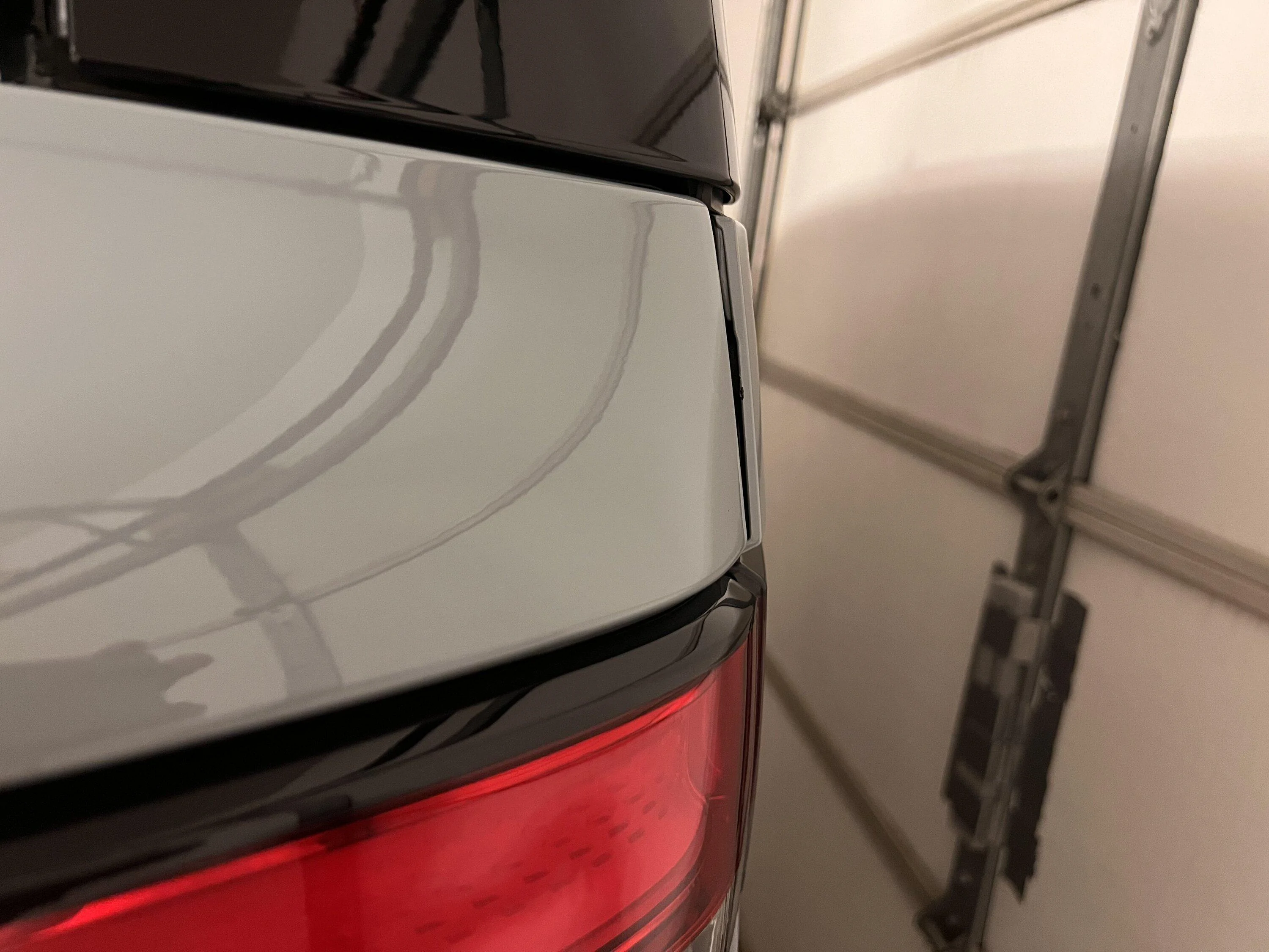Rivian R1T R1S R1S misaligned lift gate(s) - gaps and assembly issues IMG_8221